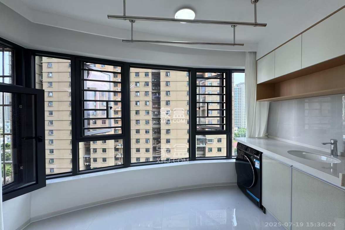 嘉雨兴园  2室1厅1卫    2800.0元/月 嘉雨兴园  2室1厅1卫    2800.0元/月室内图