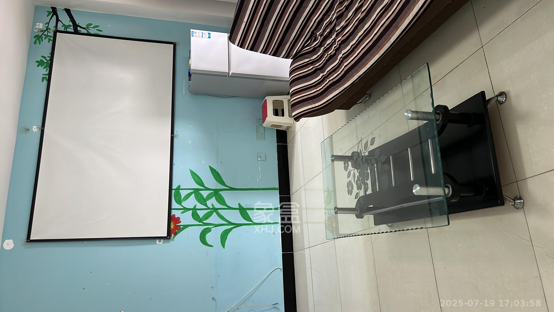 上东印象  1室1厅1卫    1500.0元/月室内图