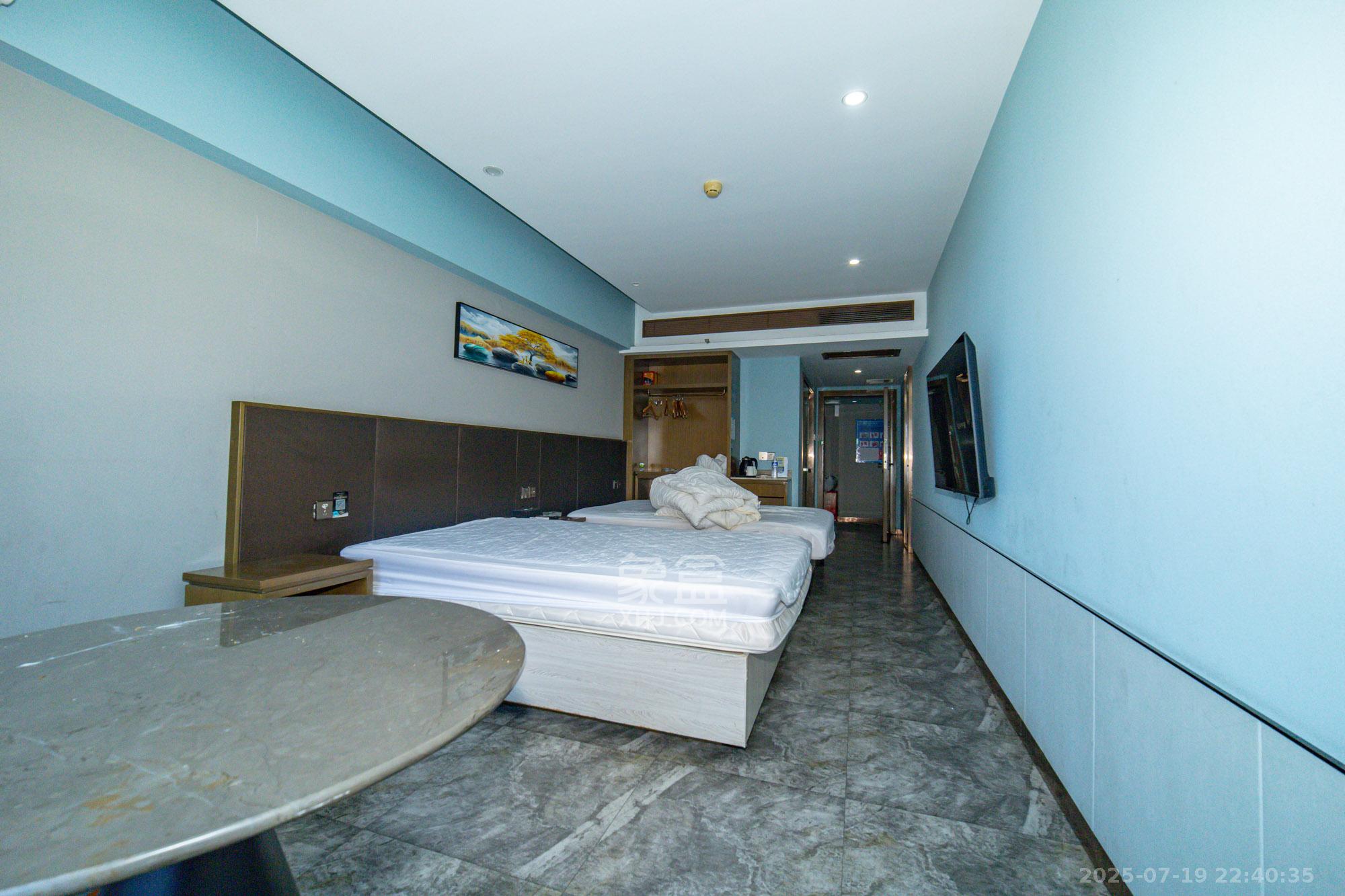 尚都美寓  1室0厅1卫    14.0万 尚都美寓  1室0厅1卫    14.0万客厅