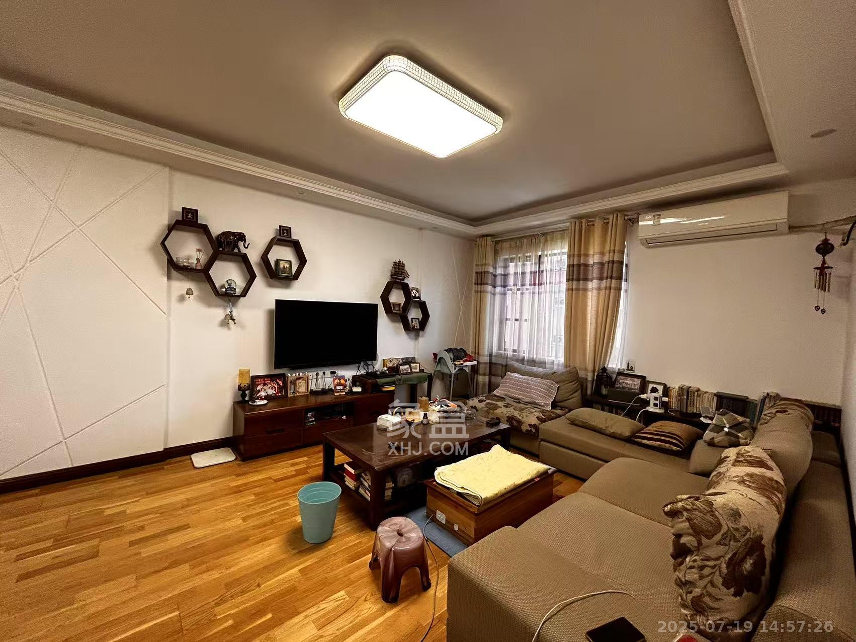 兴威帕克水岸 2室1厅2卫 2800.0元/月 兴威帕克水岸 2室1厅2卫 2800.0元/月室内图