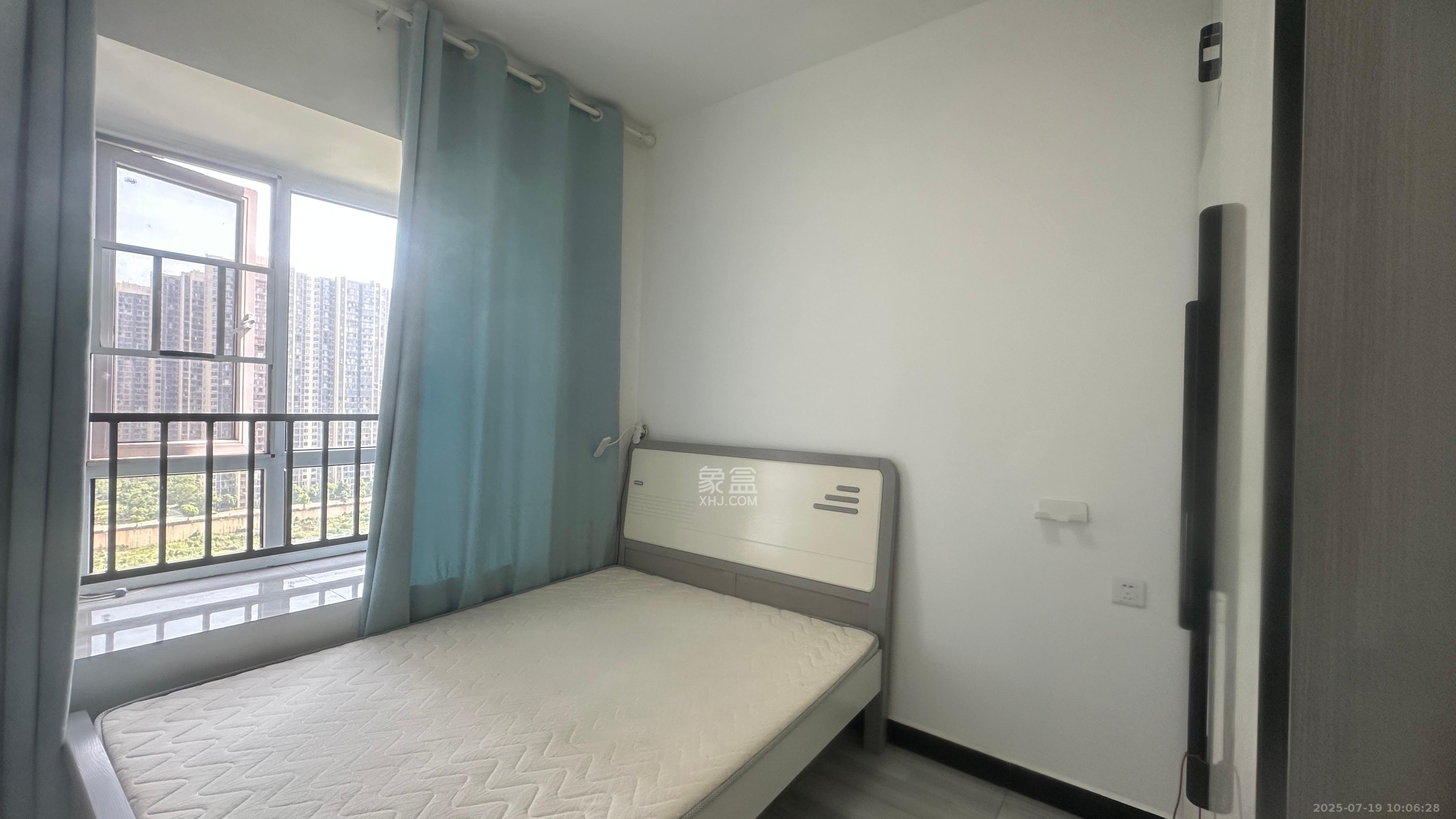 富兴悦府(富兴学府名邸) 4室2厅1卫 2000.0元/月 富兴悦府(富兴学府名邸) 4室2厅1卫 2000.0元/月室内图