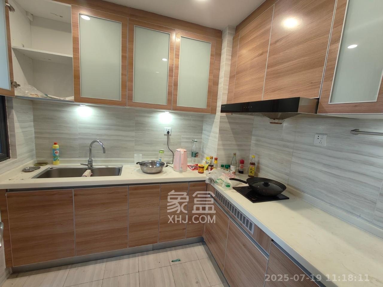 恒大上林苑 1室0厅0卫 2200.0元/月 恒大上林苑 1室0厅0卫 2200.0元/月室内图