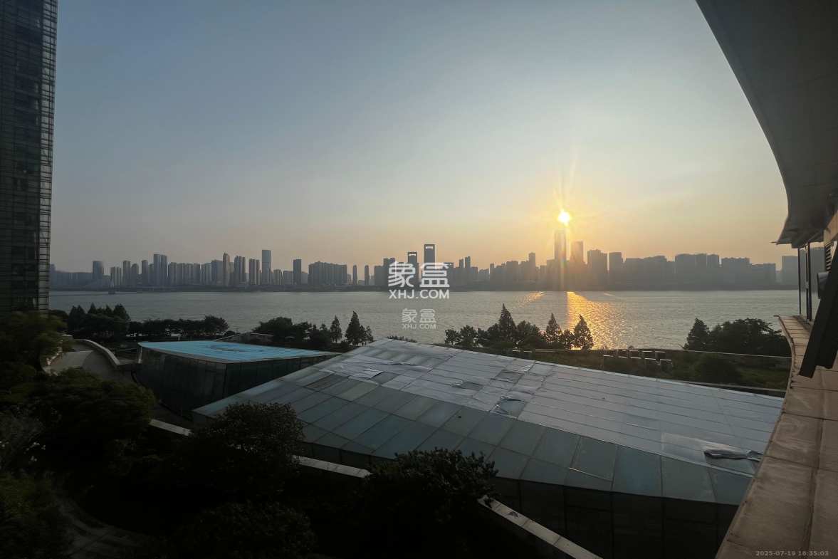 北辰定江洋  4室2厅2卫    8000.0元/月 北辰定江洋  4室2厅2卫    8000.0元/月室内图