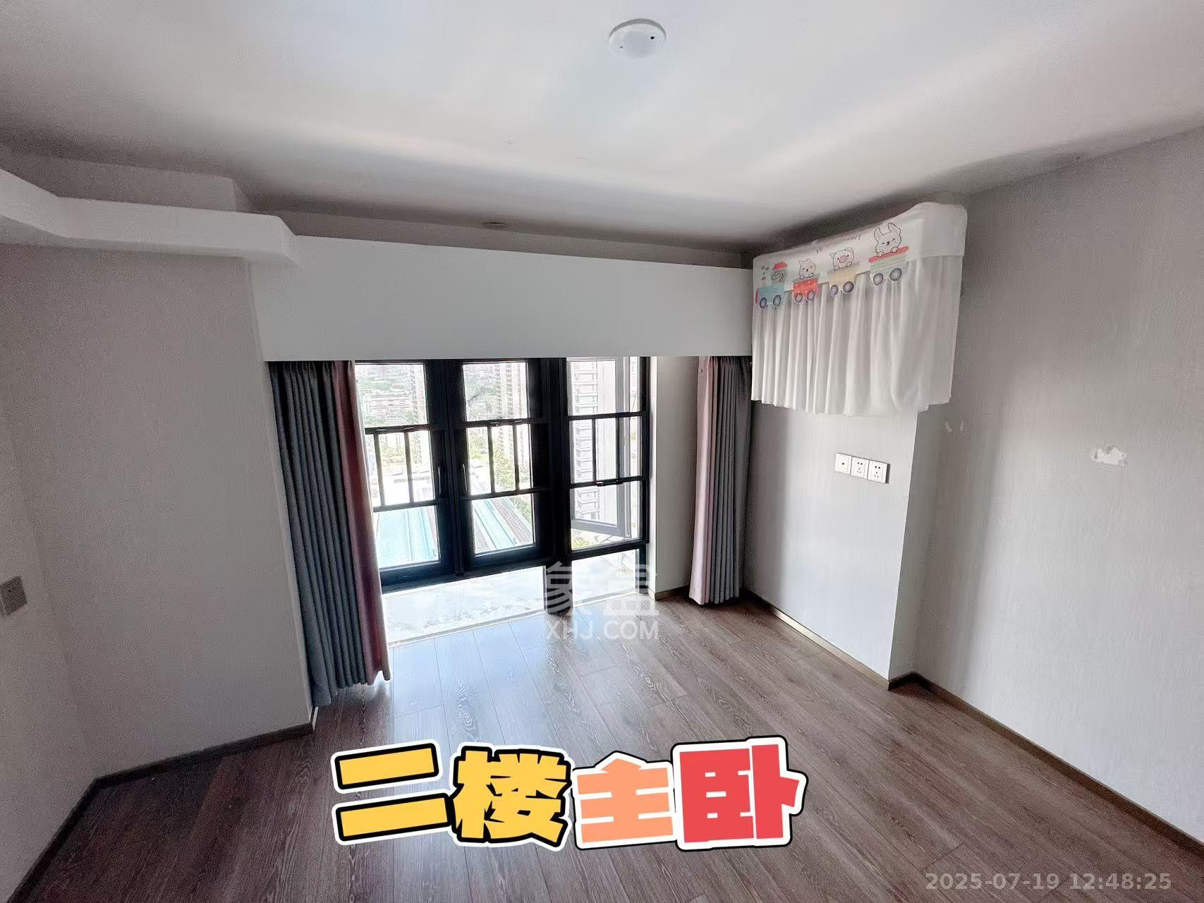 华远海蓝郡  3室2厅1卫   1600.00元/月室内图