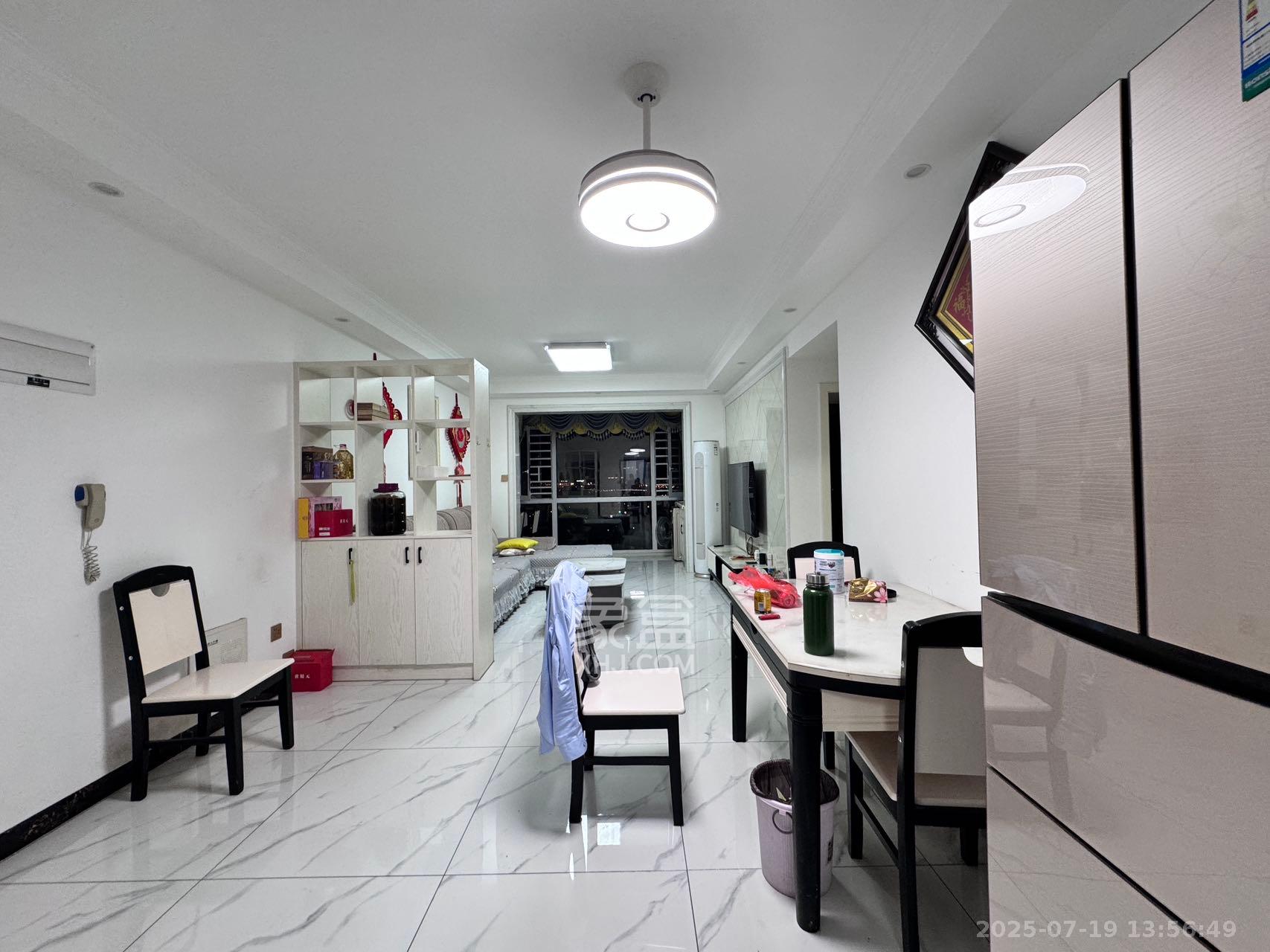 星城新宇川河苑 1室1厅1卫 800.0元/月 星城新宇川河苑 1室1厅1卫 800.0元/月室内图