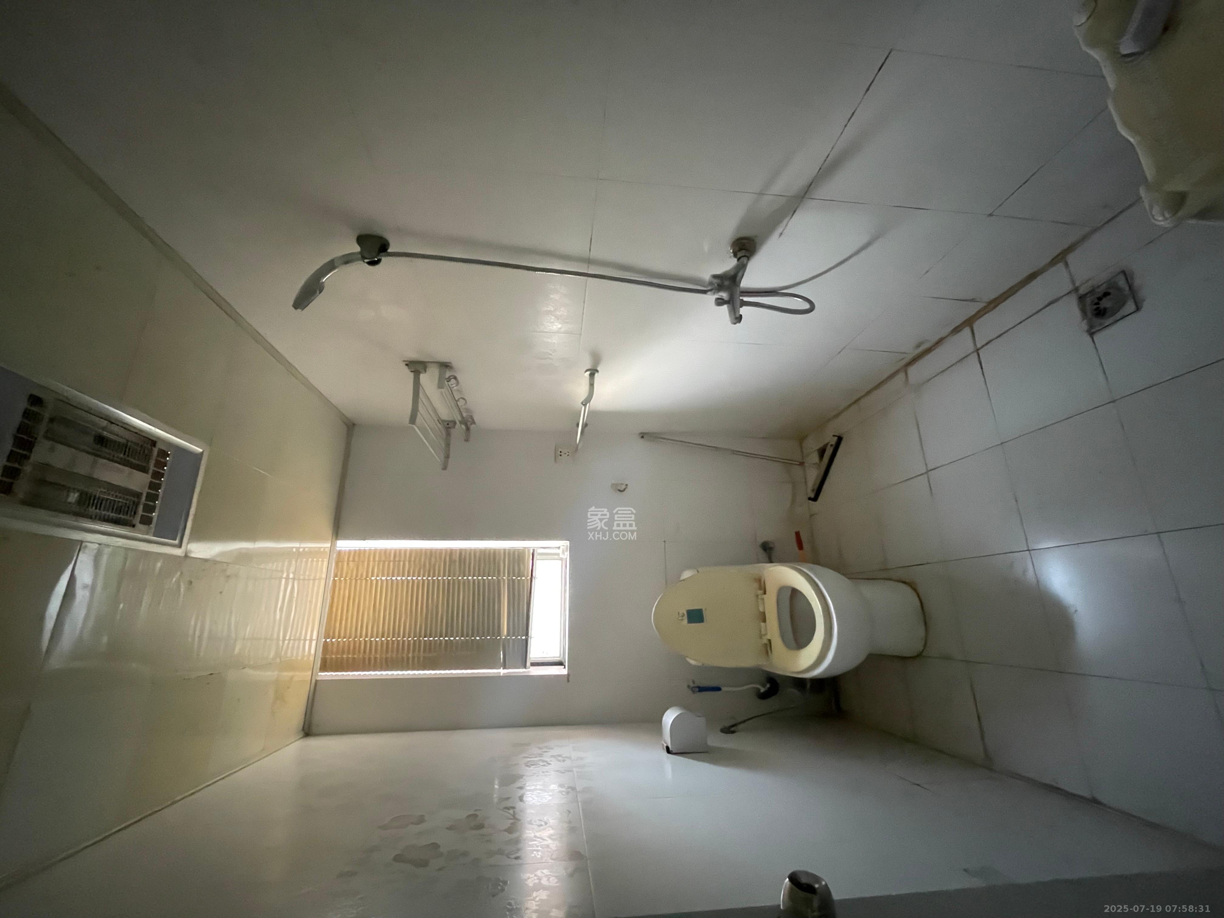 天城尚品  2室2厅1卫    1900.0元/月室内图