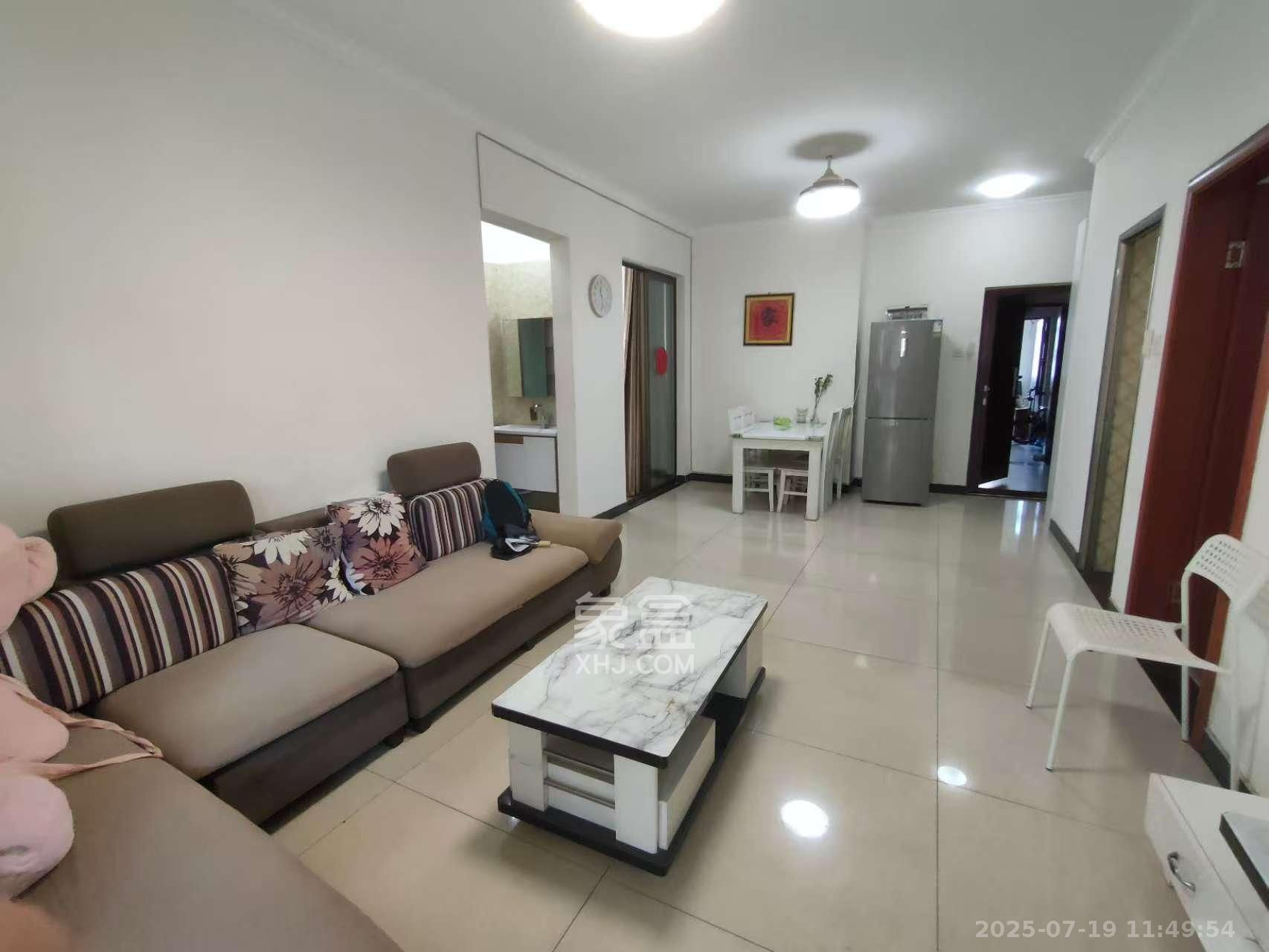 江山帝景雅典  3室1厅1卫    1800.0元/月 江山帝景雅典  3室1厅1卫    1800.0元/月室内图