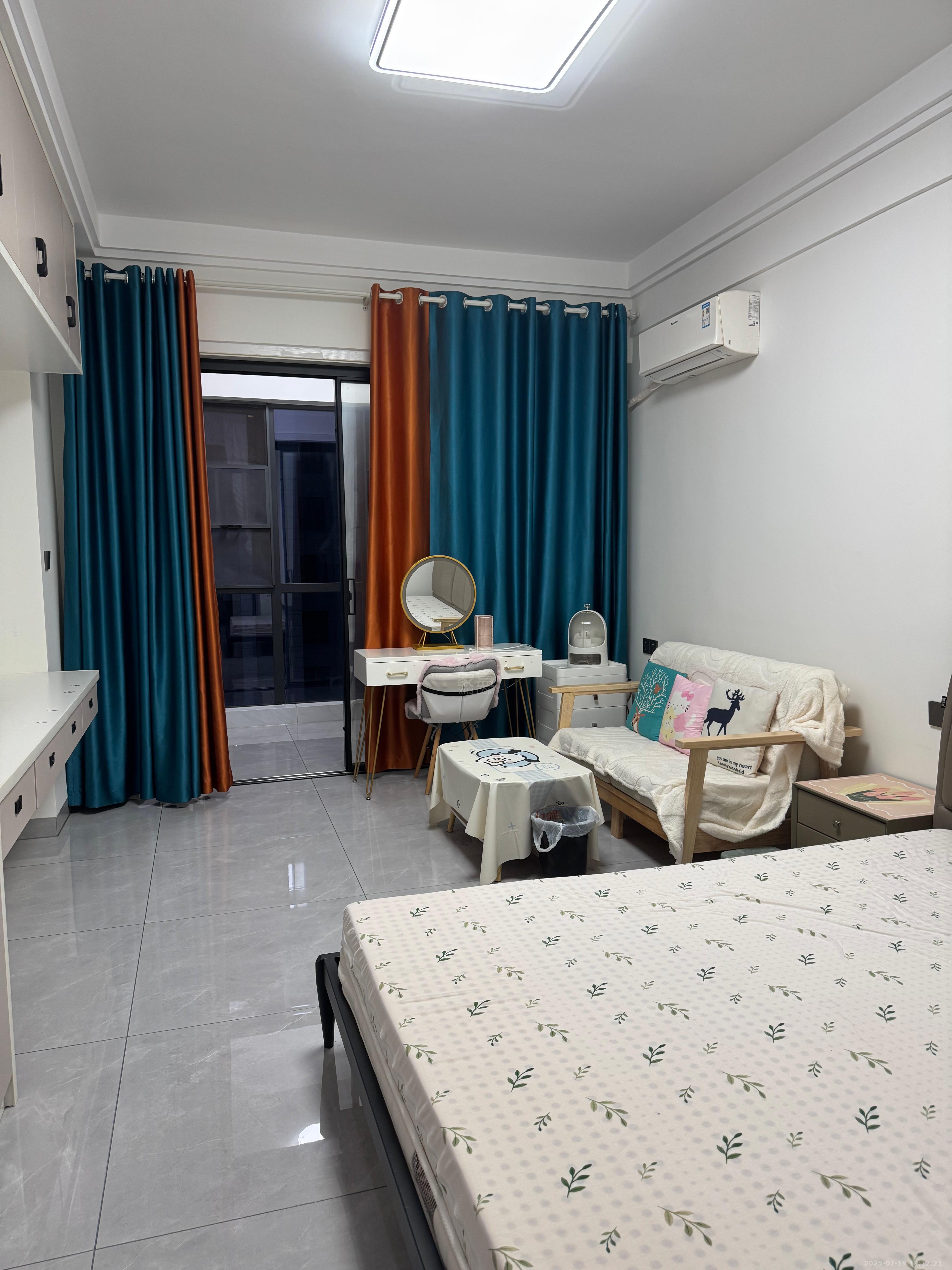 中泰财富湘江 1室1厅1卫 1300.0元/月 中泰财富湘江 1室1厅1卫 1300.0元/月室内图