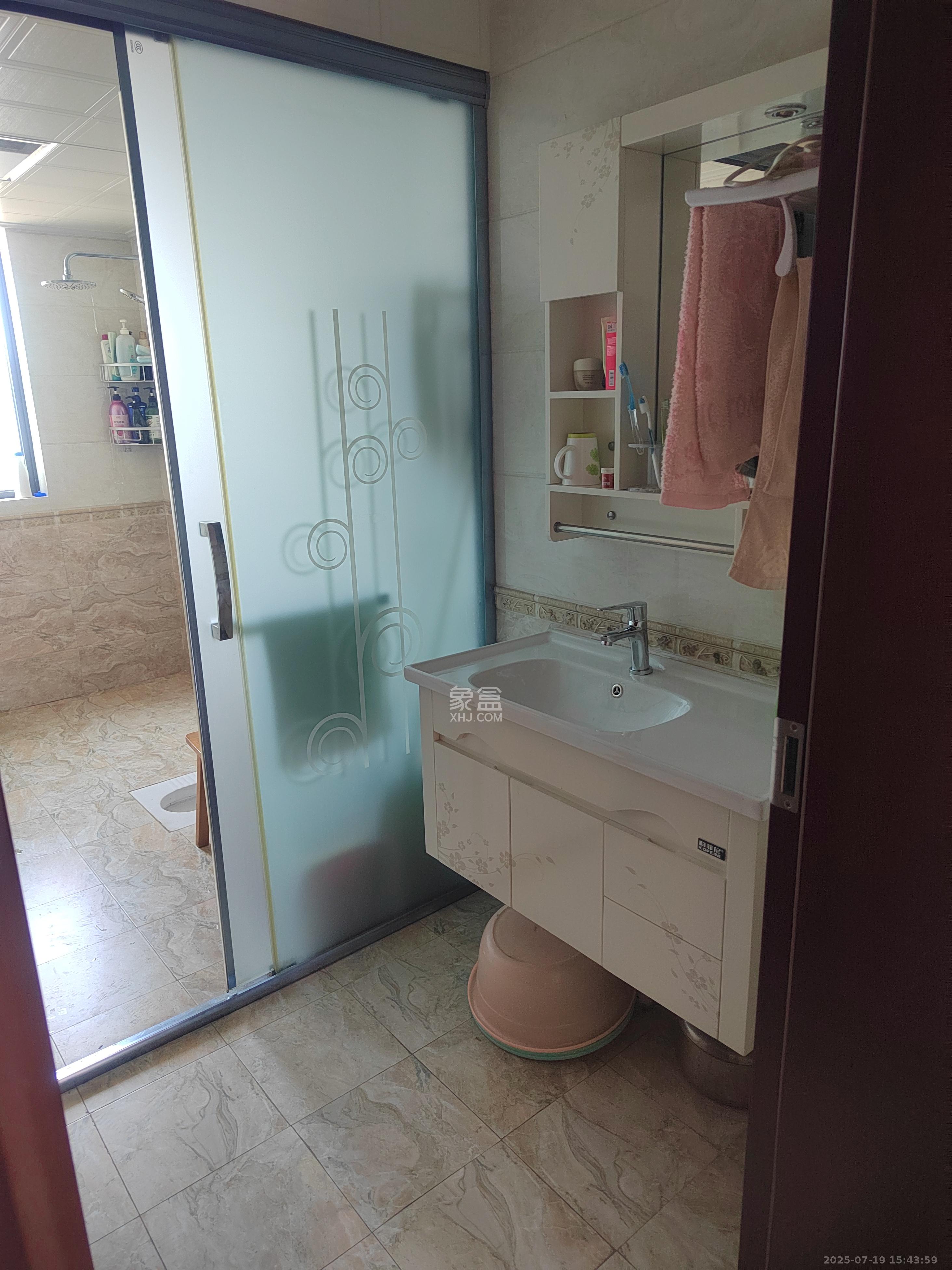 湘域熙岸 3室2厅2卫 4000.0元/月 湘域熙岸 3室2厅2卫 4000.0元/月室内图