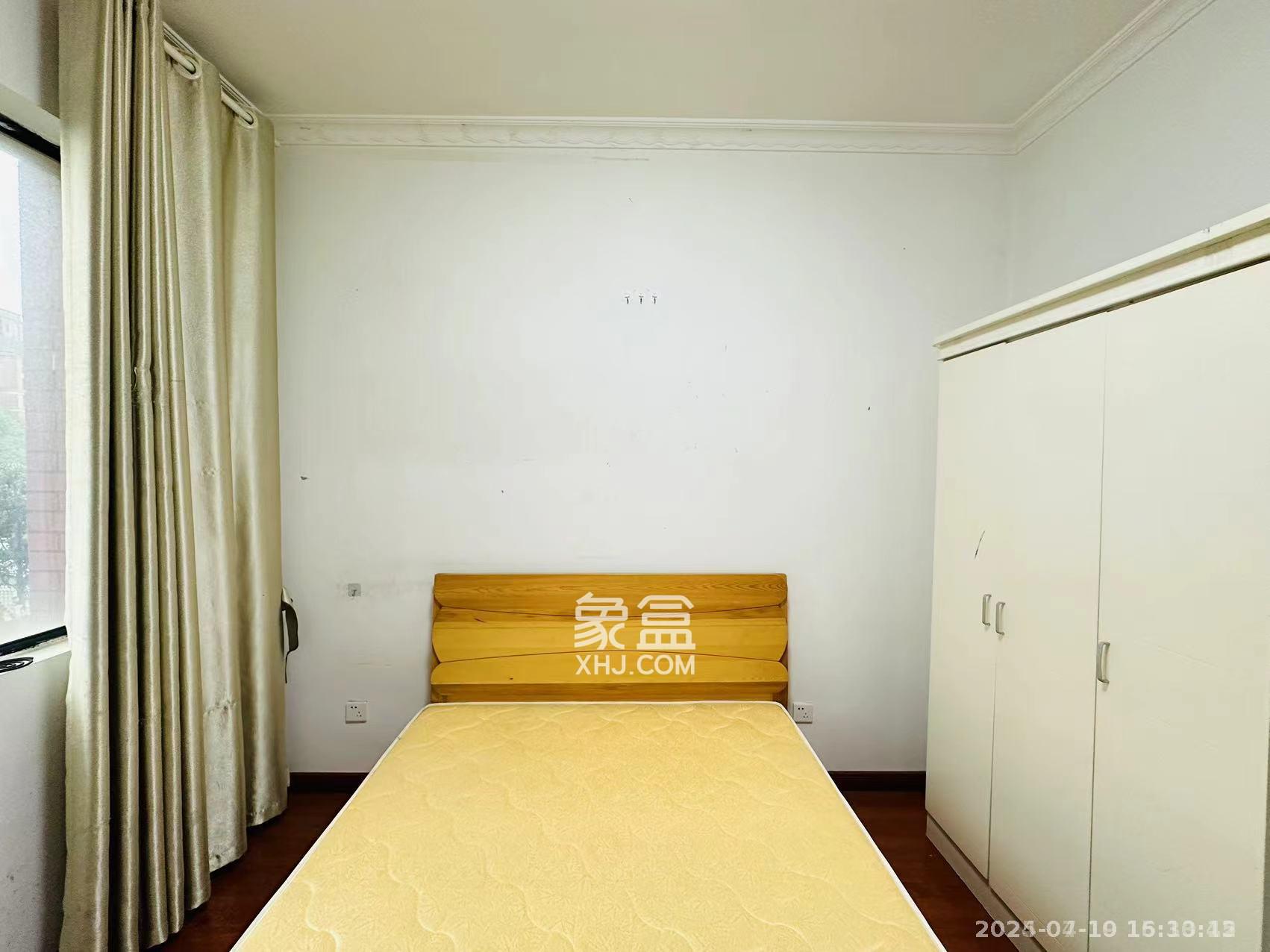 华雅林语苑 3室2厅2卫 2700.0元/月 华雅林语苑 3室2厅2卫 2700.0元/月室内图