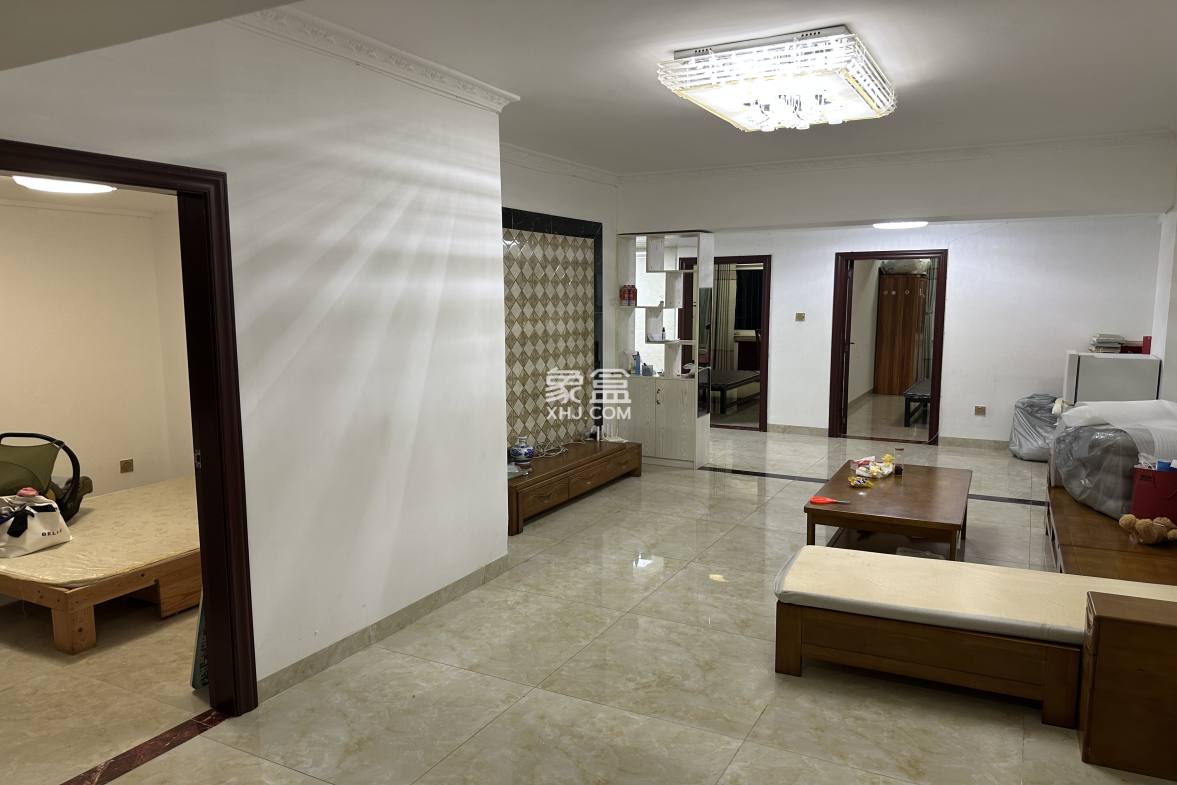 怡昌花园 3室2厅1卫 2100.0元/月 怡昌花园 3室2厅1卫 2100.0元/月室内图