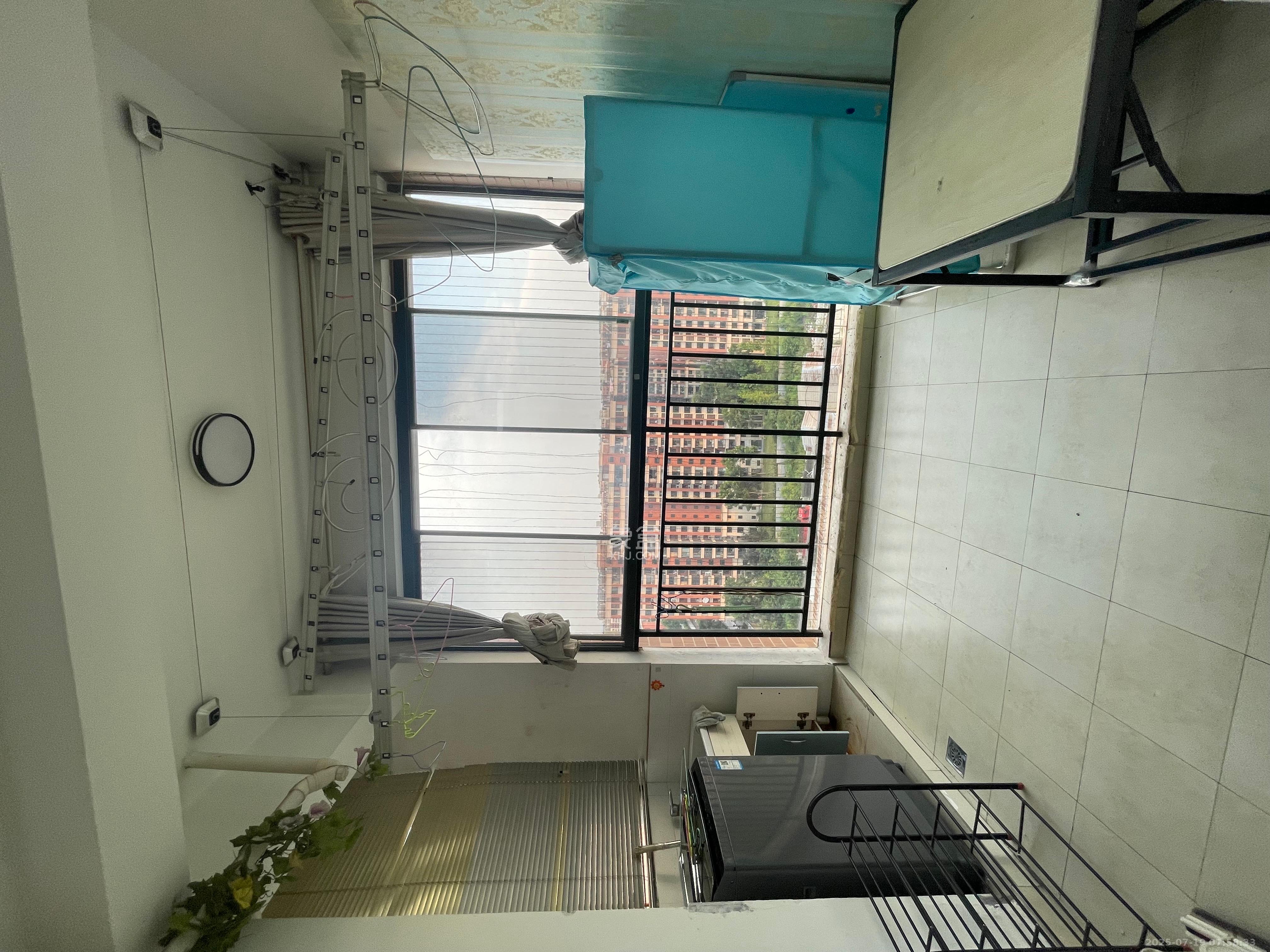 天城尚品  2室2厅1卫    1900.0元/月室内图