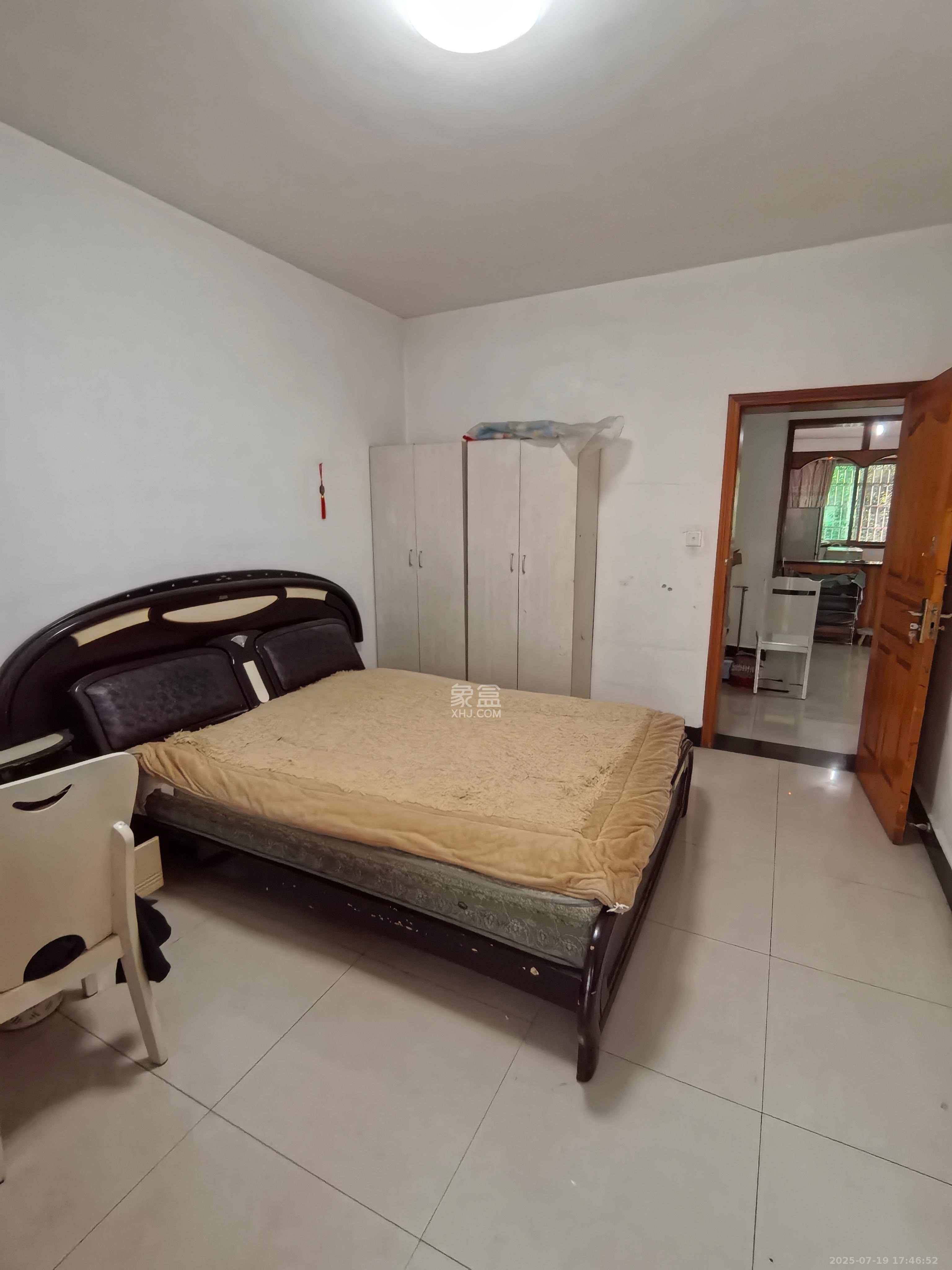 中南汽车世界 2室0厅0卫 1300.0元/月 中南汽车世界 2室0厅0卫 1300.0元/月室内图