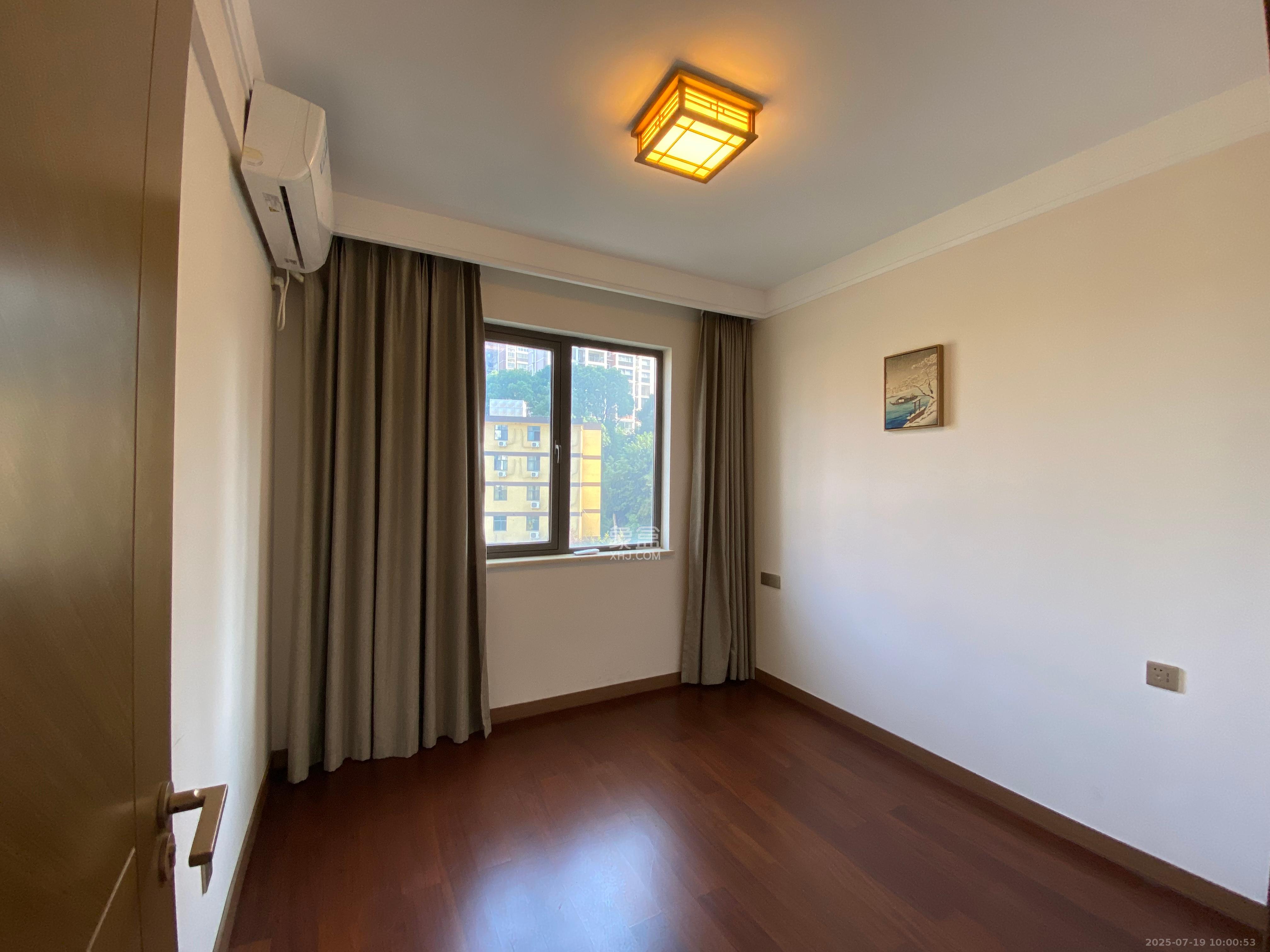 鑫苑芙蓉鑫家  3室2厅2卫    2500.0元/月 鑫苑芙蓉鑫家  3室2厅2卫    2500.0元/月室内图