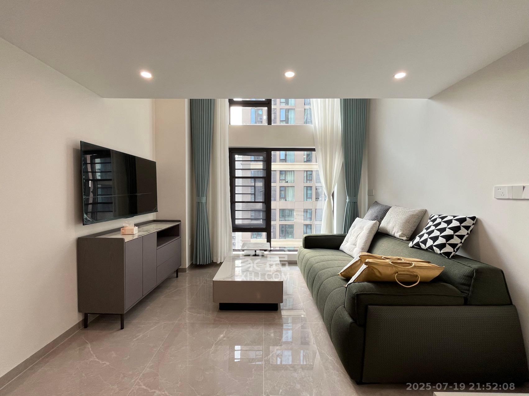 卓越江岸 1室0厅0卫 2600.0元/月 卓越江岸 1室0厅0卫 2600.0元/月室内图