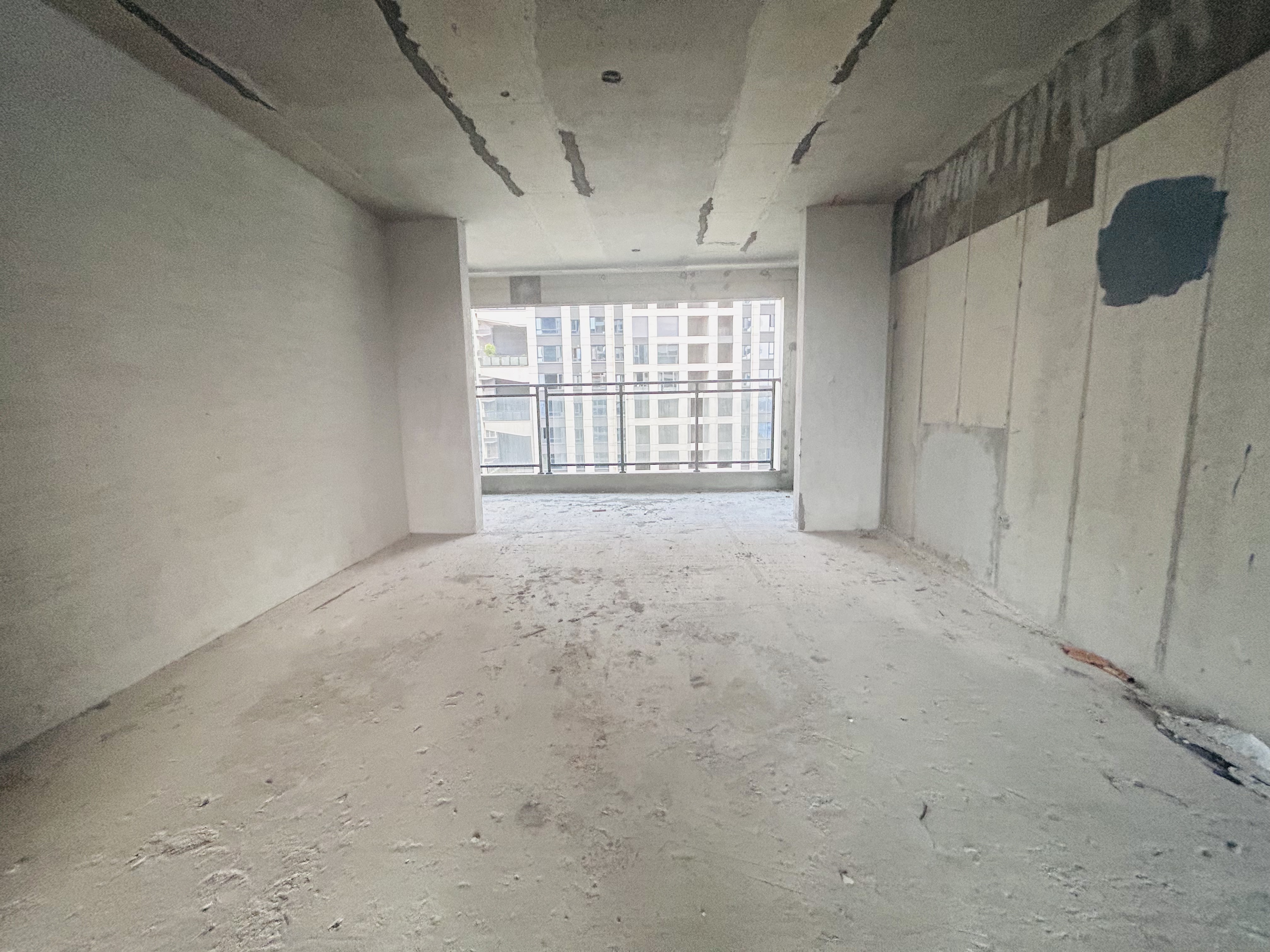 青春里鑫悦府 5室2厅2卫 108.0万 青春里鑫悦府 5室2厅2卫 108.0万室内图