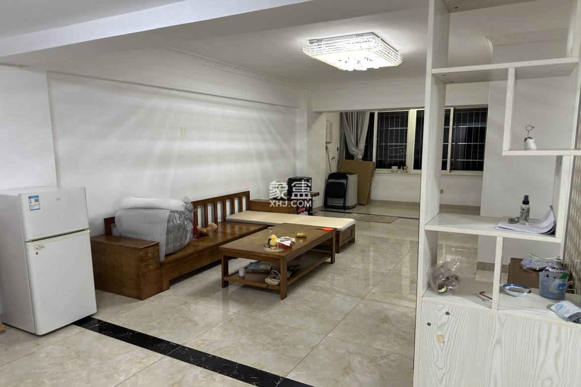 怡昌花园 3室2厅1卫 2100.0元/月 怡昌花园 3室2厅1卫 2100.0元/月室内图