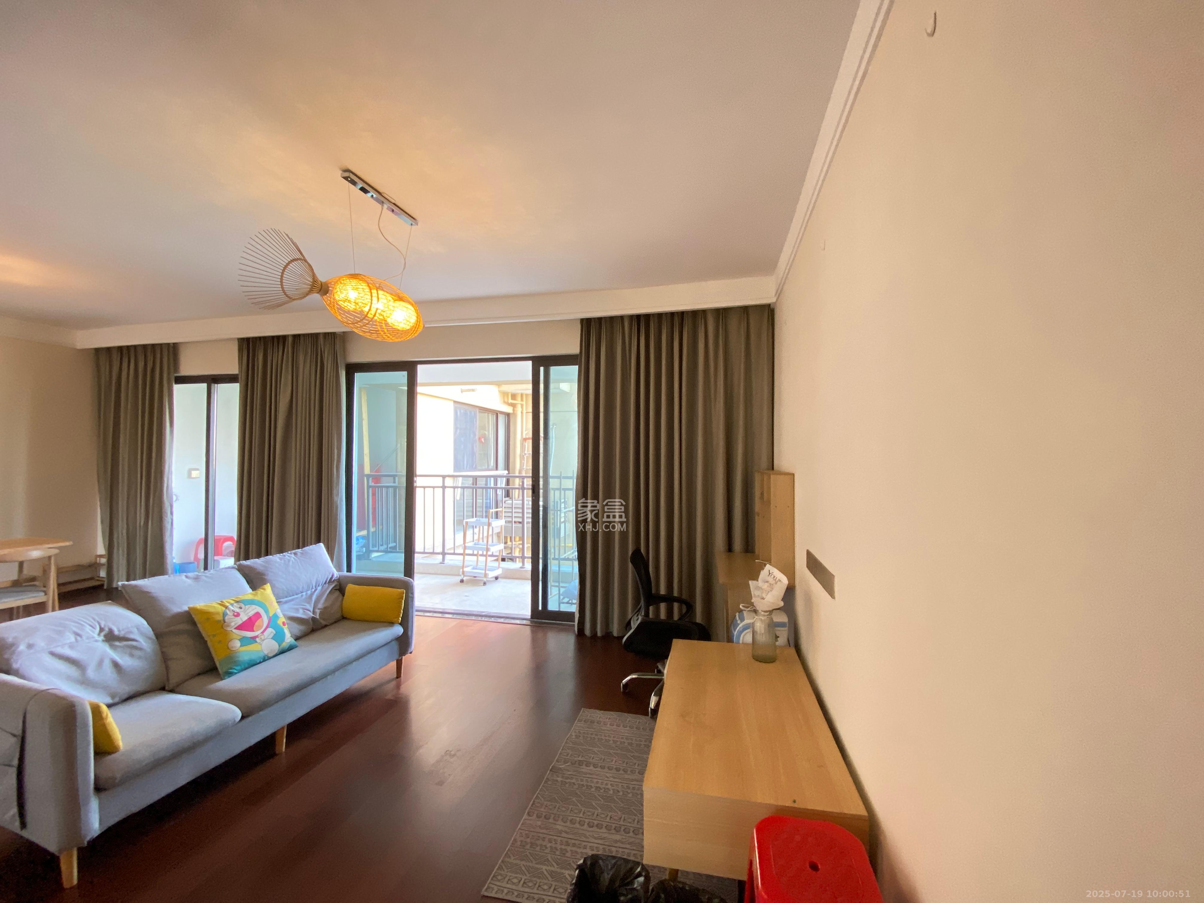 鑫苑芙蓉鑫家  3室2厅2卫    2500.0元/月 鑫苑芙蓉鑫家  3室2厅2卫    2500.0元/月室内图