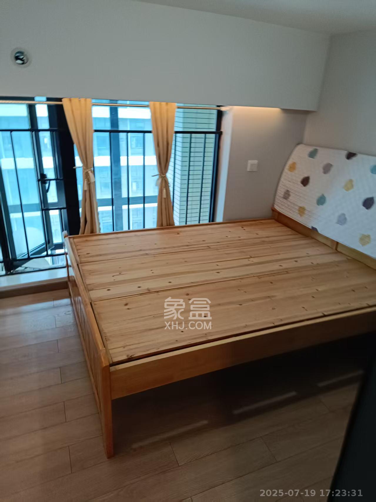 时代年华  2室1厅1卫   1400.00元/月室内图