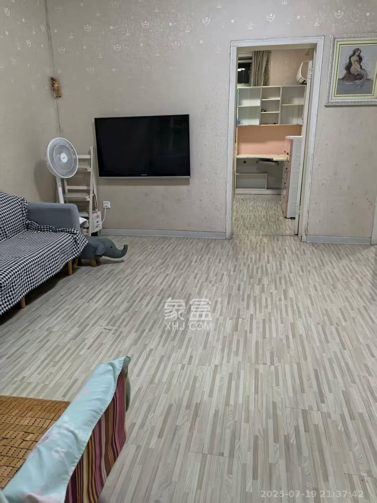 先福安置小区  2室2厅1卫   1900.00元/月室内图