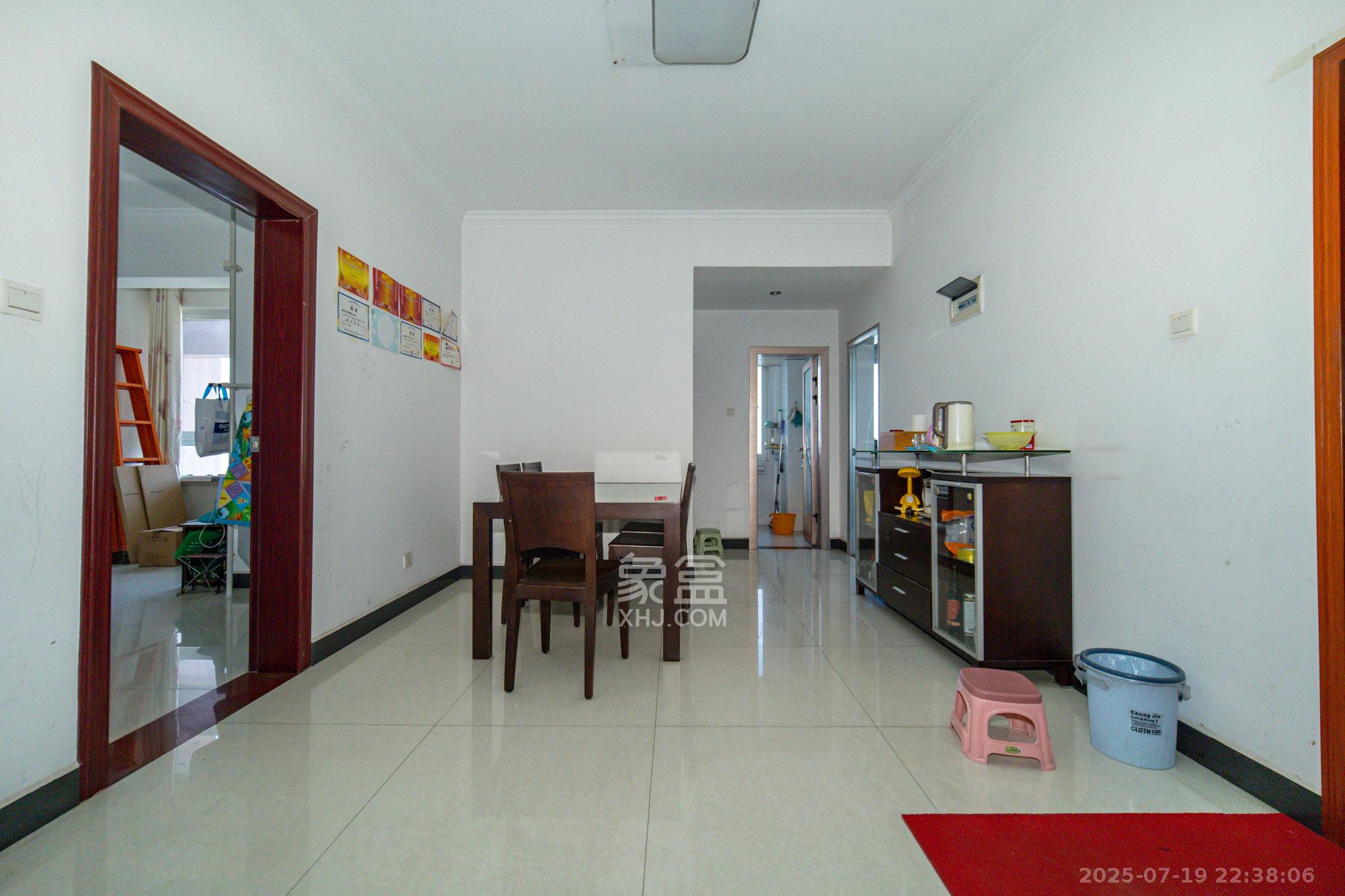 楚天馨苑 3室2厅2卫 59.8万 楚天馨苑 3室2厅2卫 59.8万其他