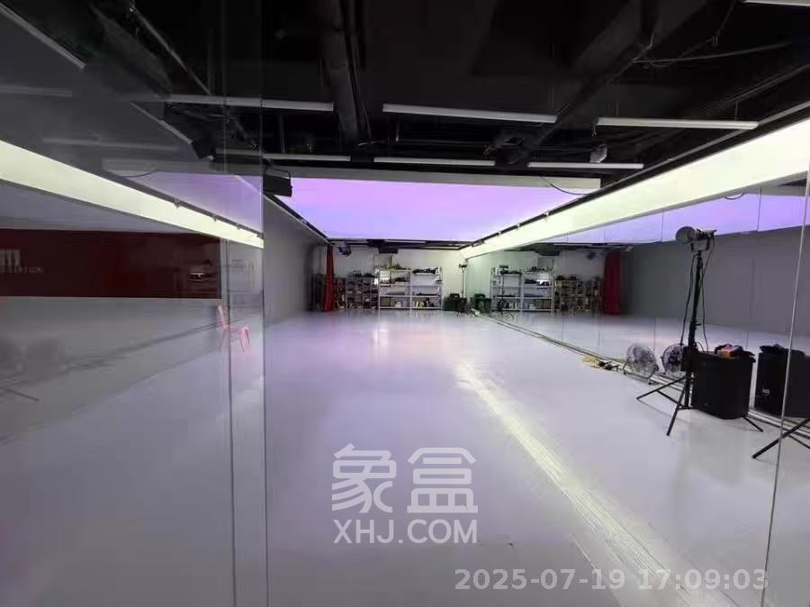 新华联家园   460.0㎡     19000.00元/月室内图