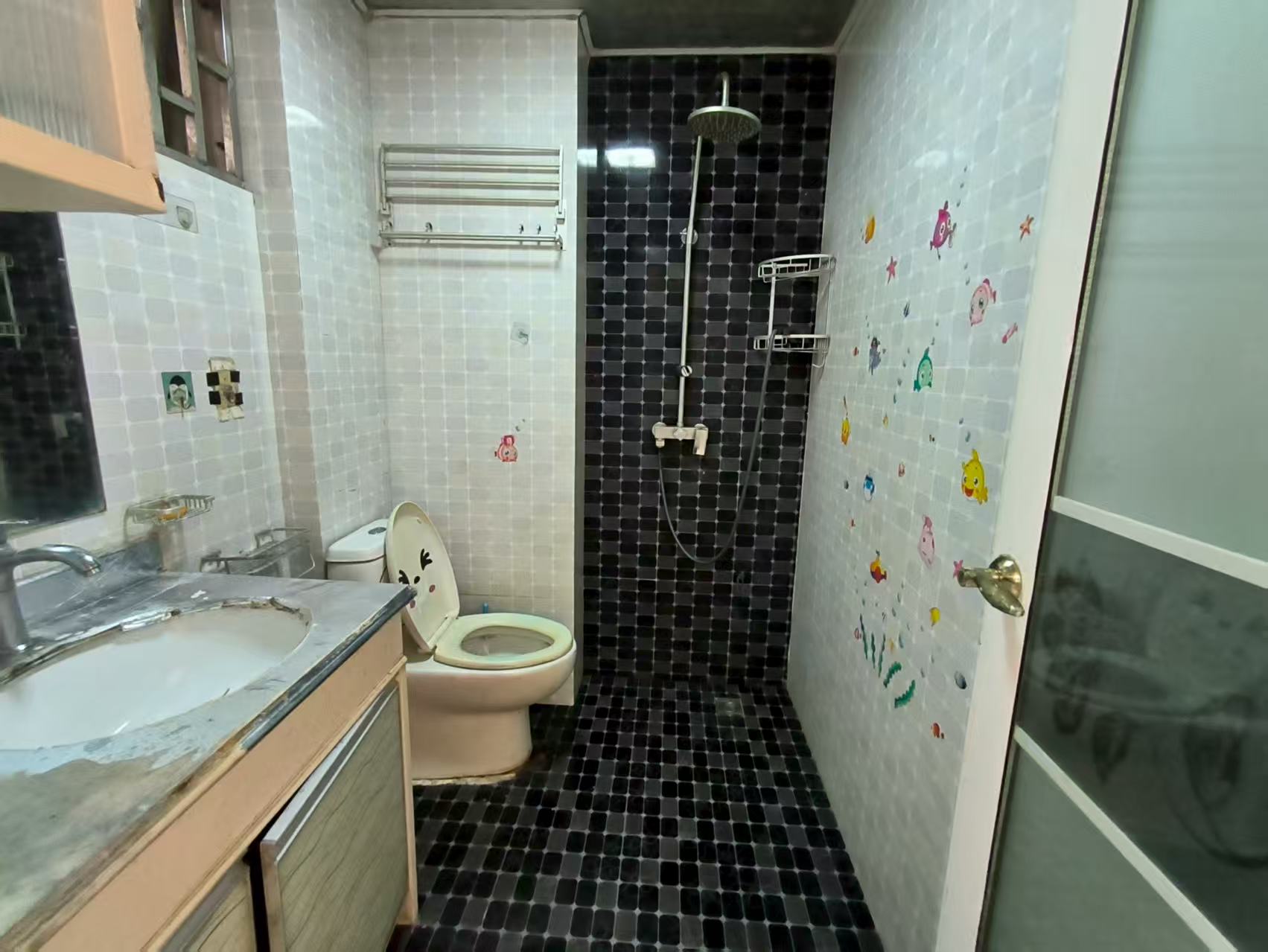 滨江度假城 2室2厅1卫 88.0万 滨江度假城 2室2厅1卫 88.0万客厅