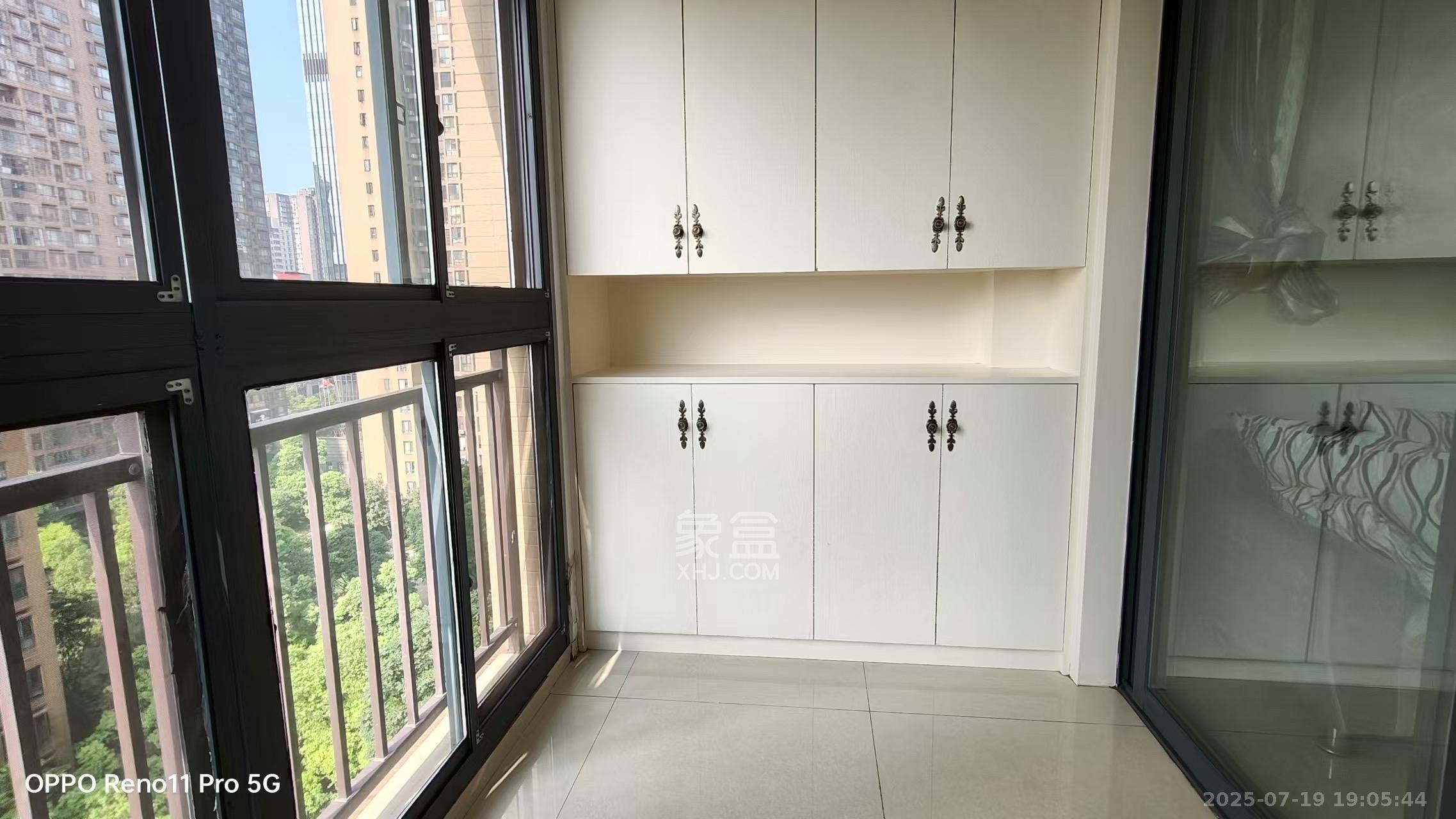 万博汇  2室2厅1卫   2900.00元/月室内图