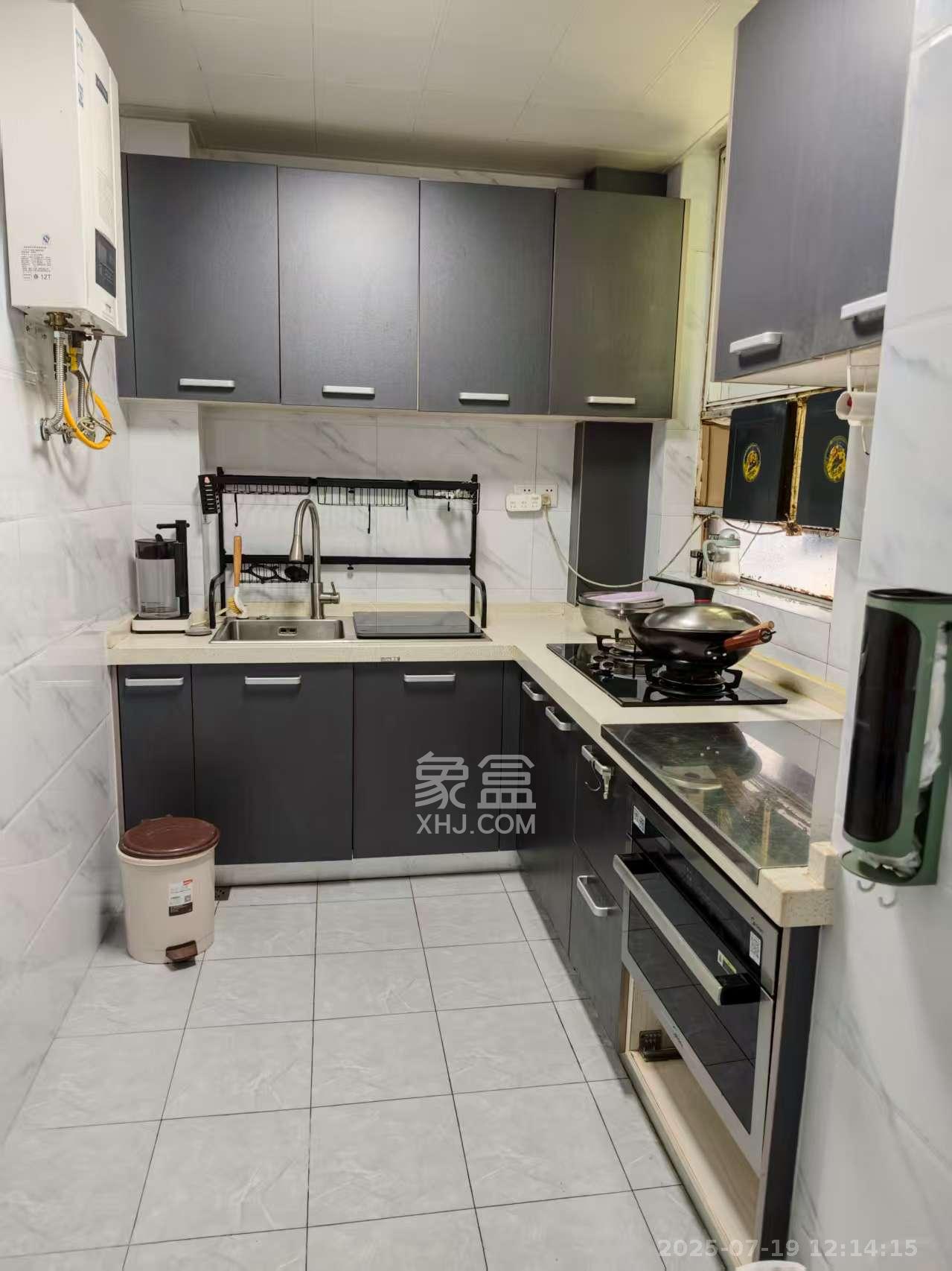 电信308 2室2厅1卫 3500.0元/月 电信308 2室2厅1卫 3500.0元/月室内图