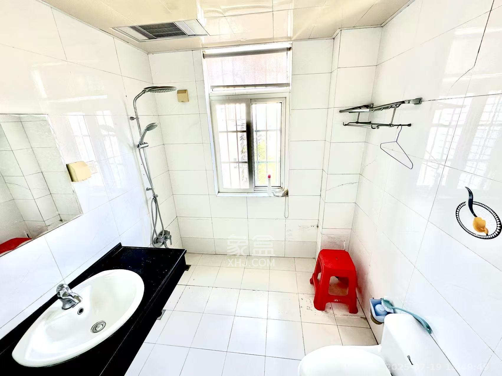 鑫天鑫城 1室0厅0卫 2600.0元/月 鑫天鑫城 1室0厅0卫 2600.0元/月室内图