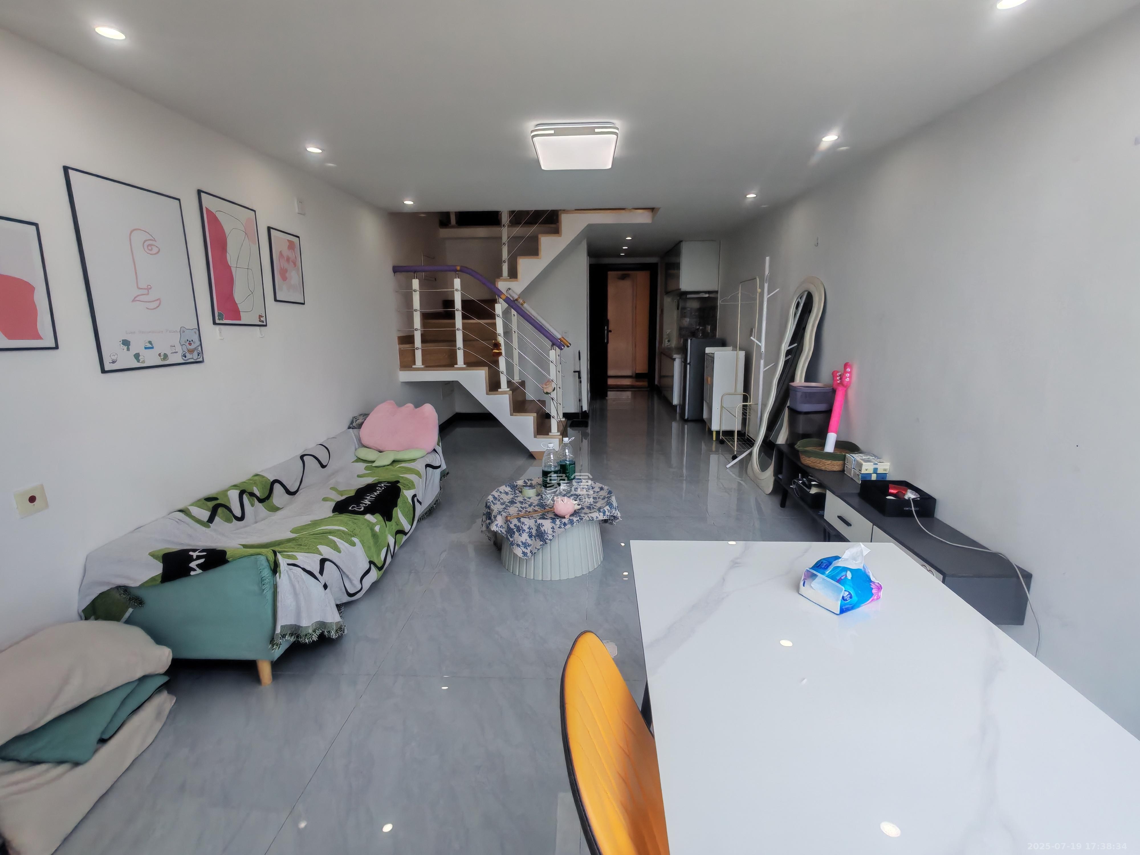 碧桂园印象 2室1厅1卫 2000.0元/月 碧桂园印象 2室1厅1卫 2000.0元/月室内图