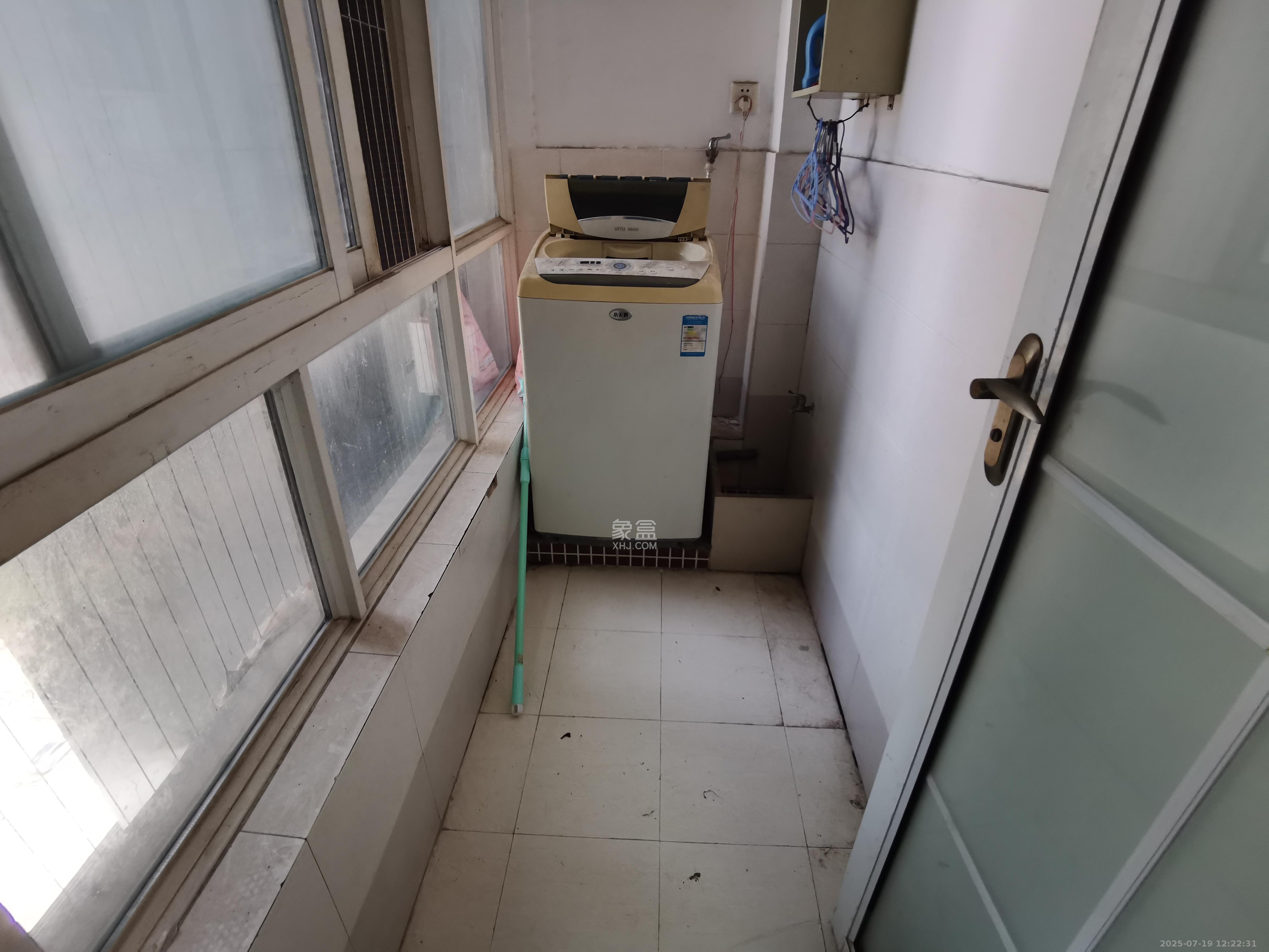 东门壹号家园  2室1厅1卫   2200.00元/月室内图