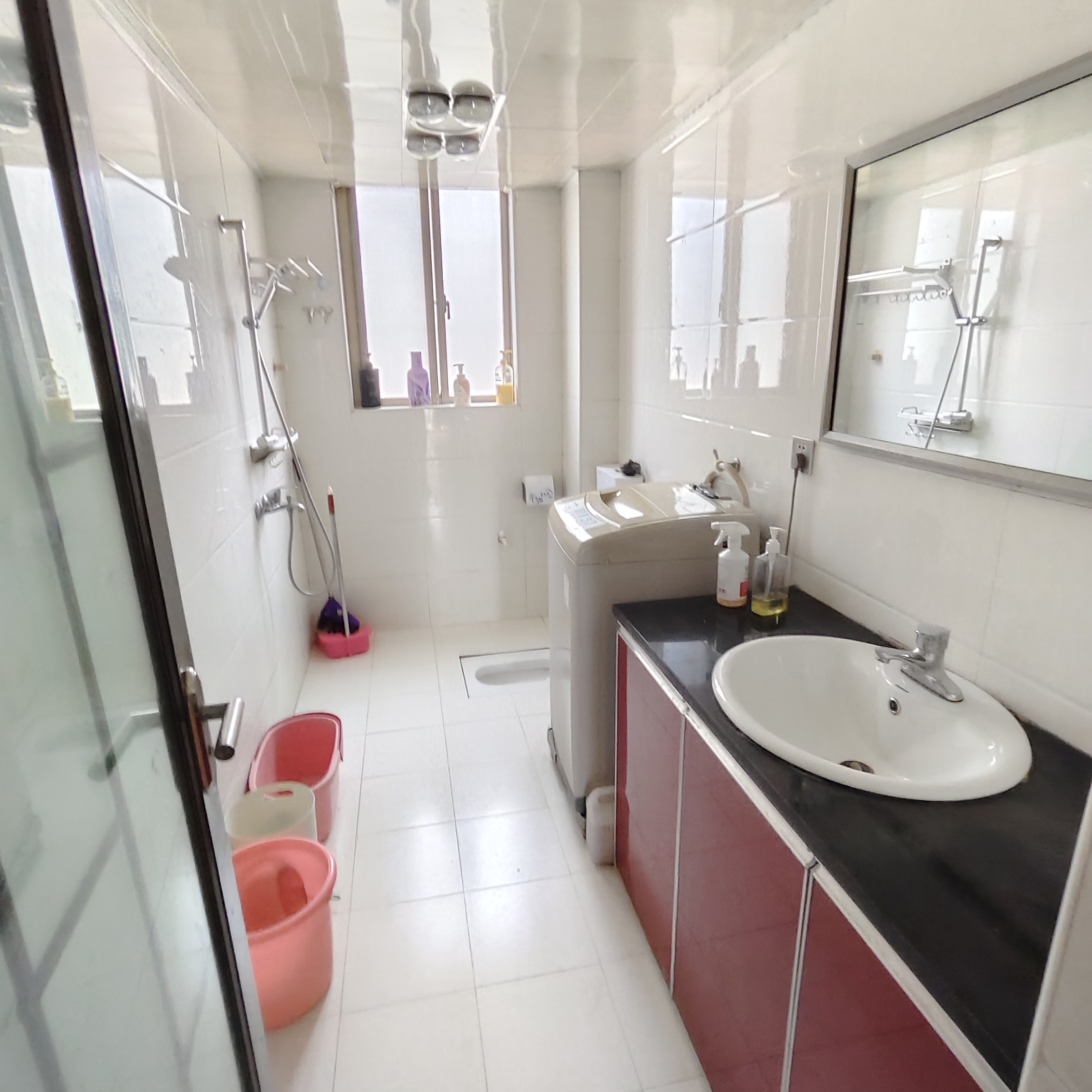 华新苑 3室2厅2卫 2000.0元/月 华新苑 3室2厅2卫 2000.0元/月室内图