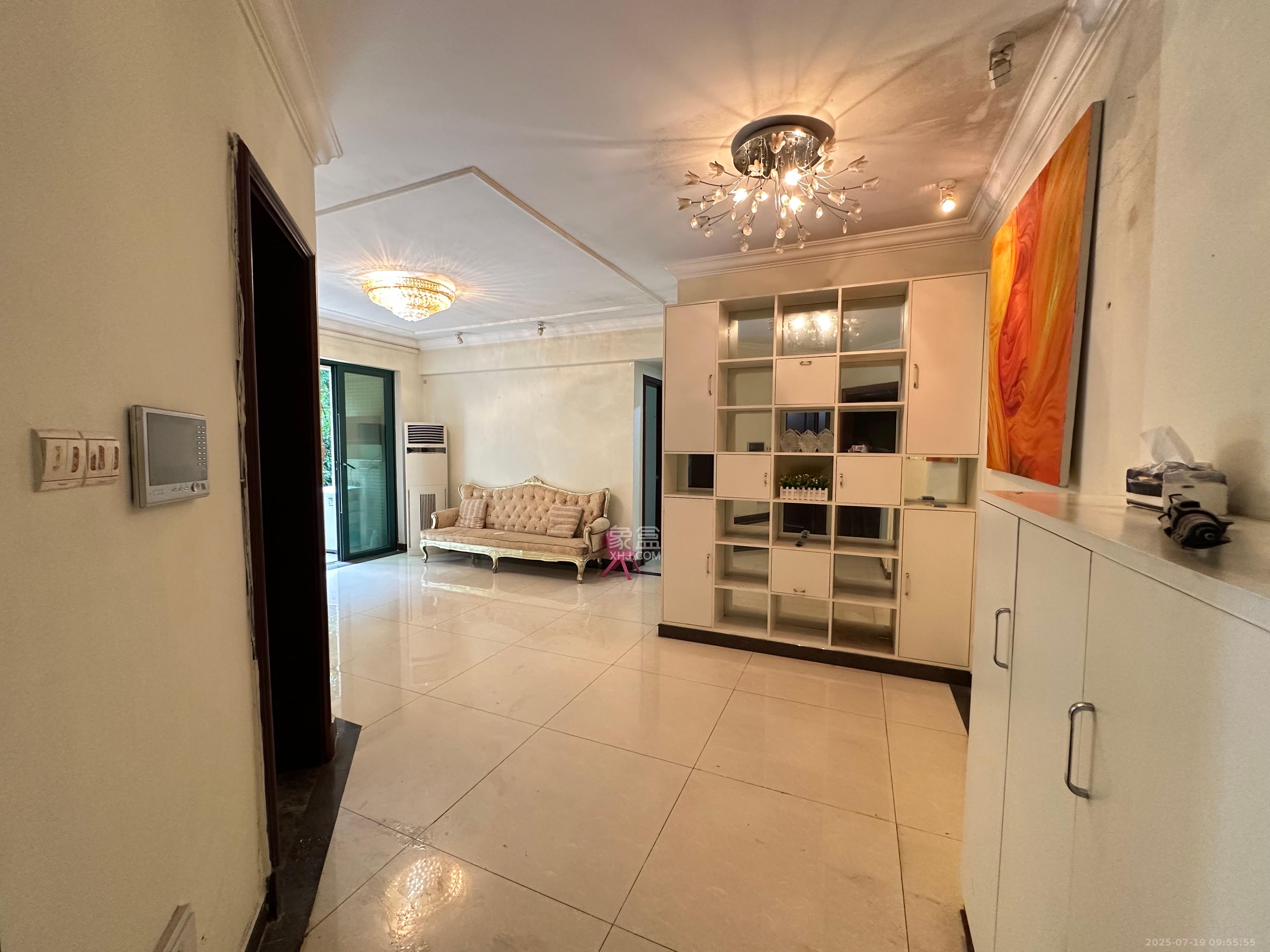 恒大绿洲  2室2厅1卫    2200.0元/月室内图