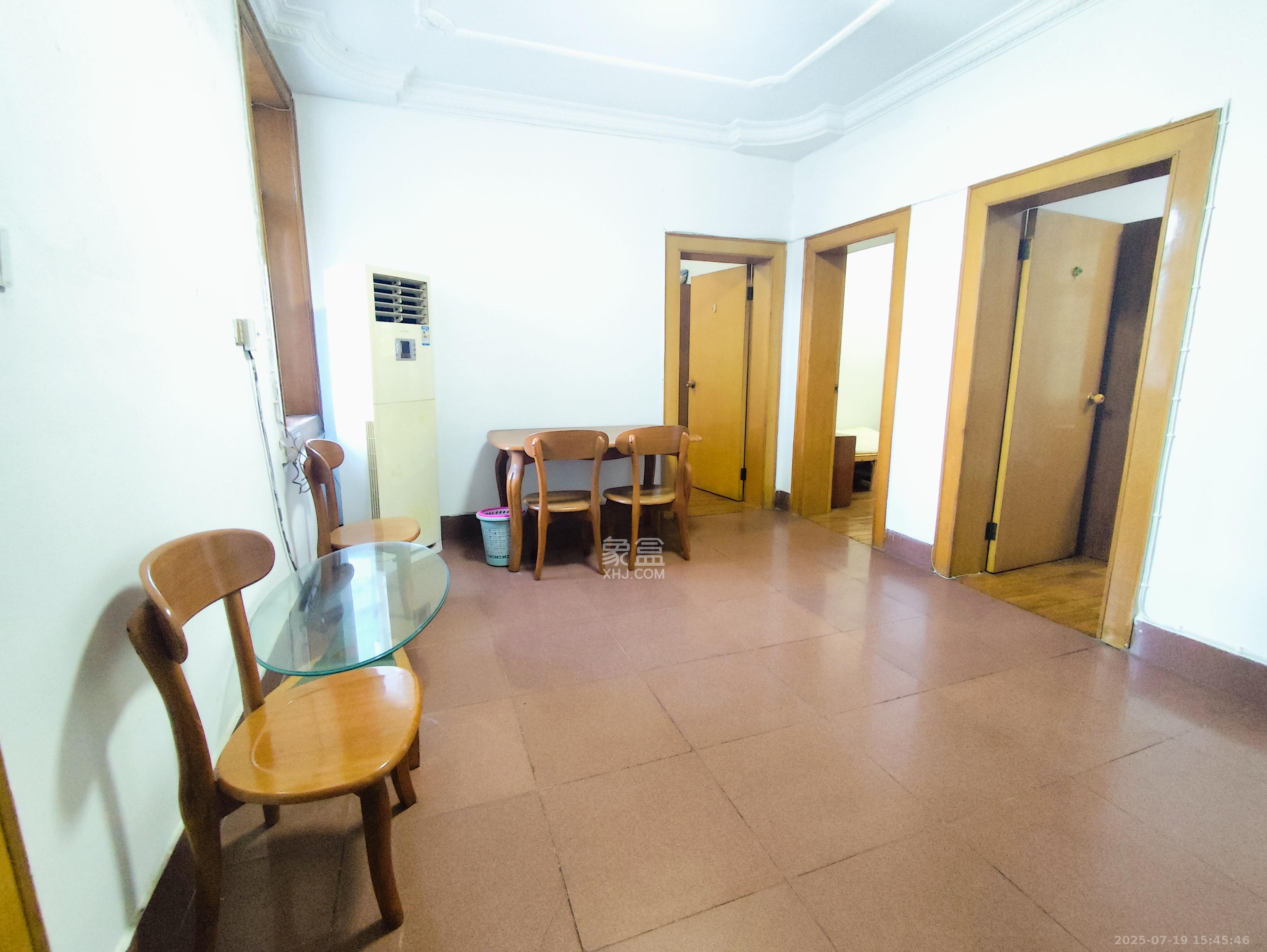 中山路散盘 5室1厅1卫 2500.0元/月 中山路散盘 5室1厅1卫 2500.0元/月室内图