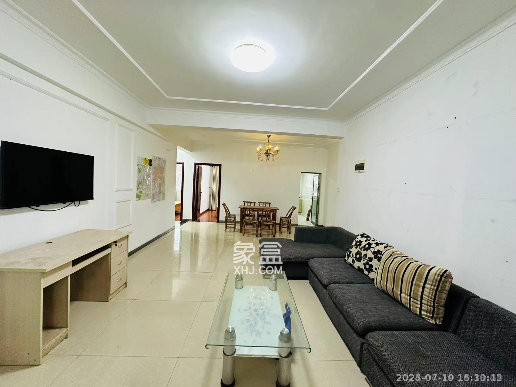 华雅林语苑 3室2厅2卫 2700.0元/月 华雅林语苑 3室2厅2卫 2700.0元/月室内图