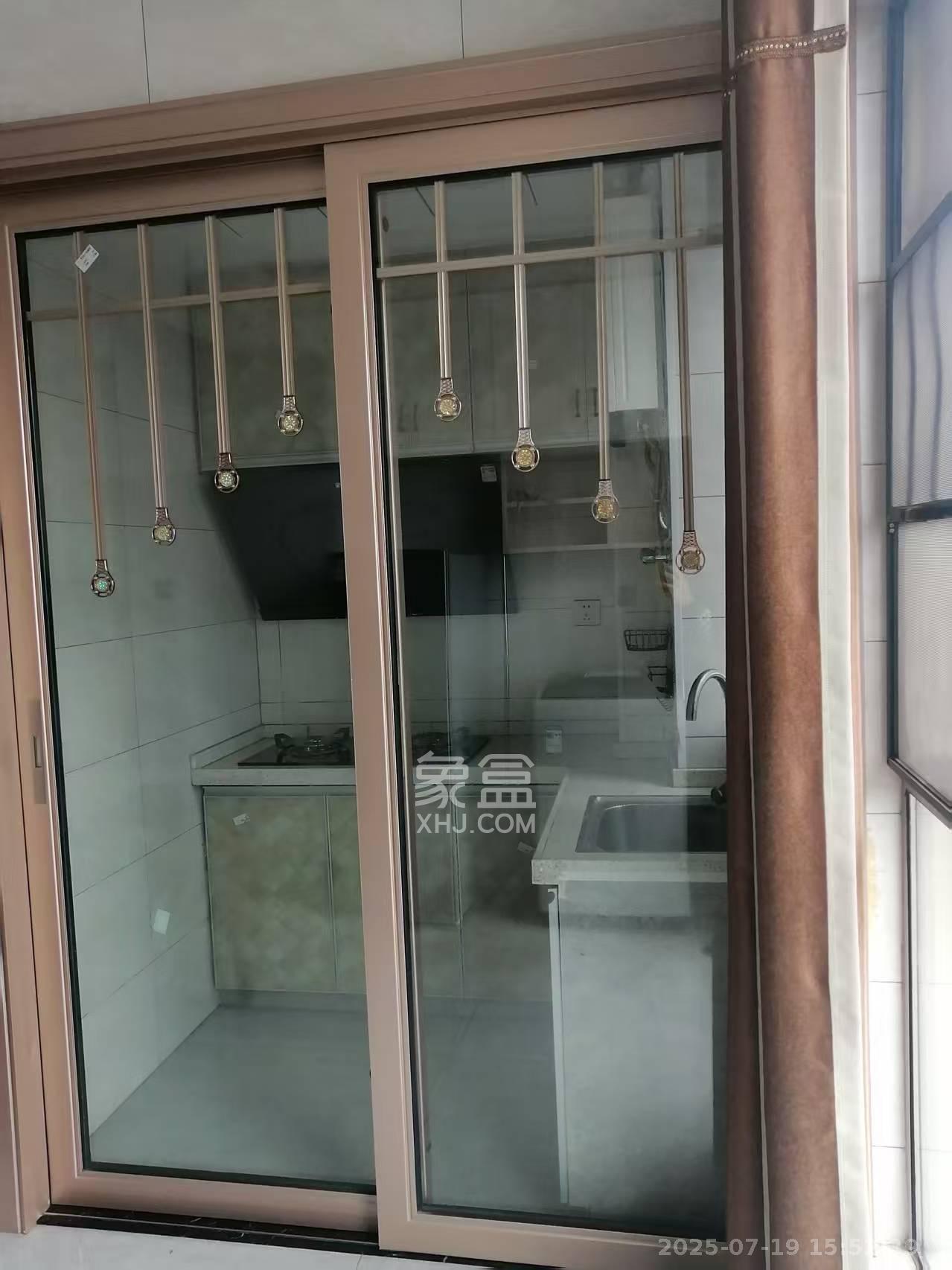 新天地步步高 1室1厅1卫 1100.0元/月 新天地步步高 1室1厅1卫 1100.0元/月室内图