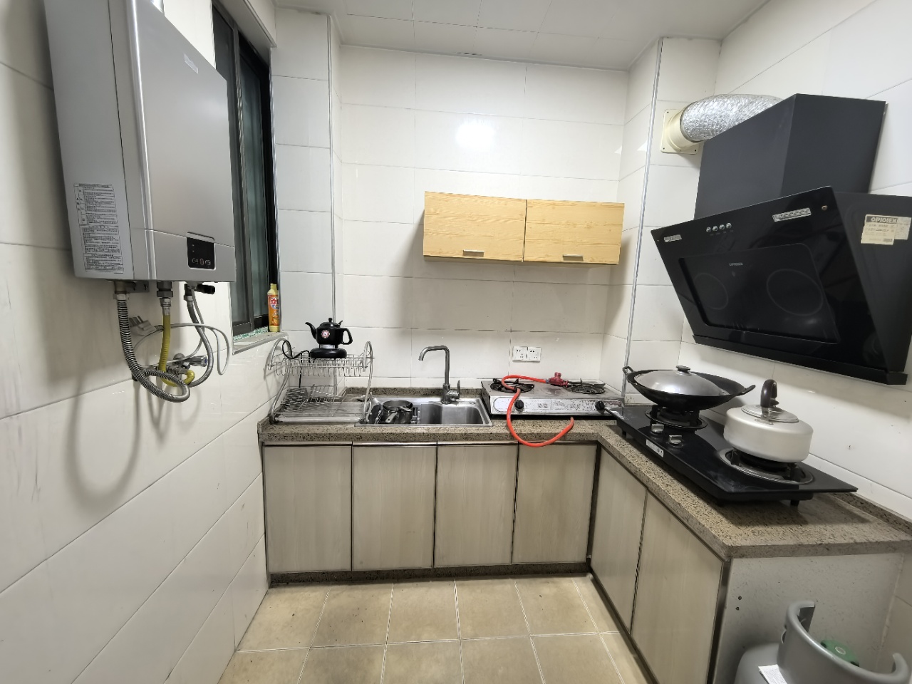 国色天香 2室2厅1卫 35.8万 国色天香 2室2厅1卫 35.8万客厅