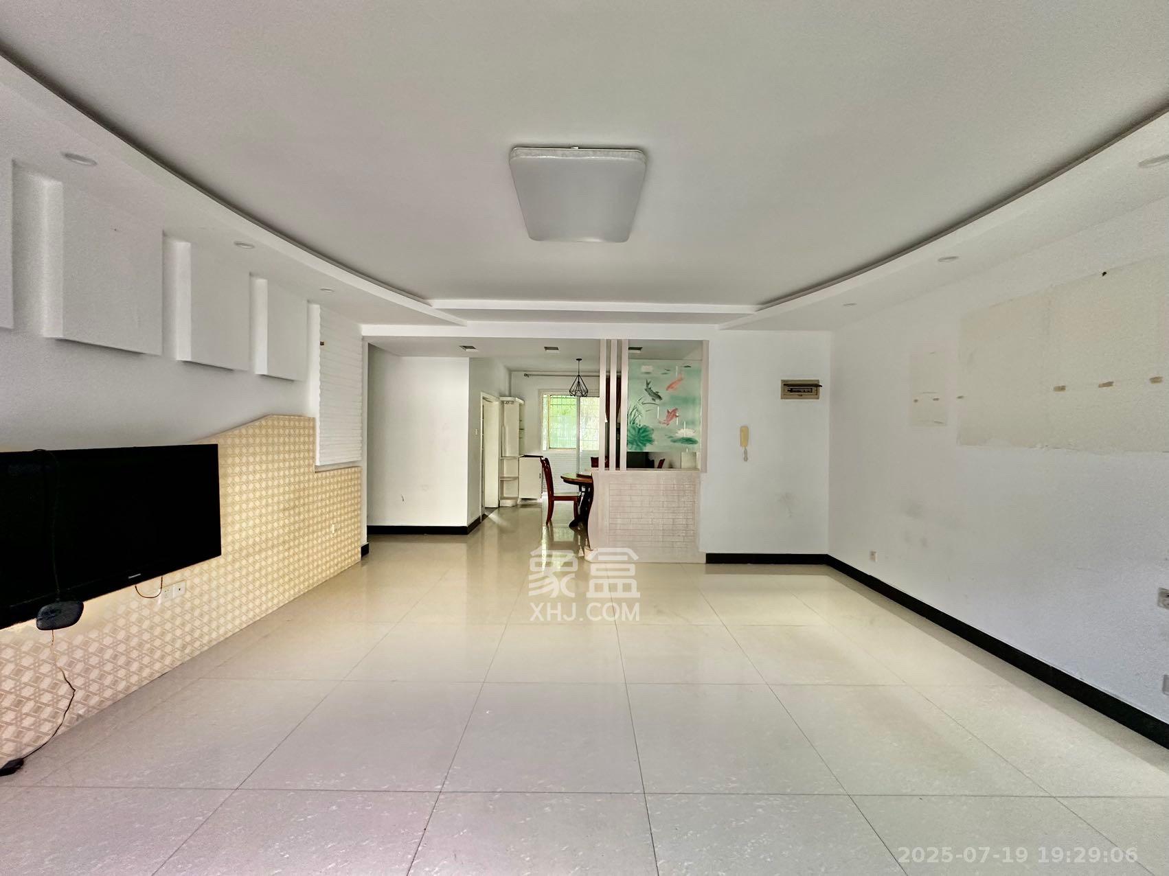 金星景园  4室2厅2卫    2600.0元/月 金星景园  4室2厅2卫    2600.0元/月室内图