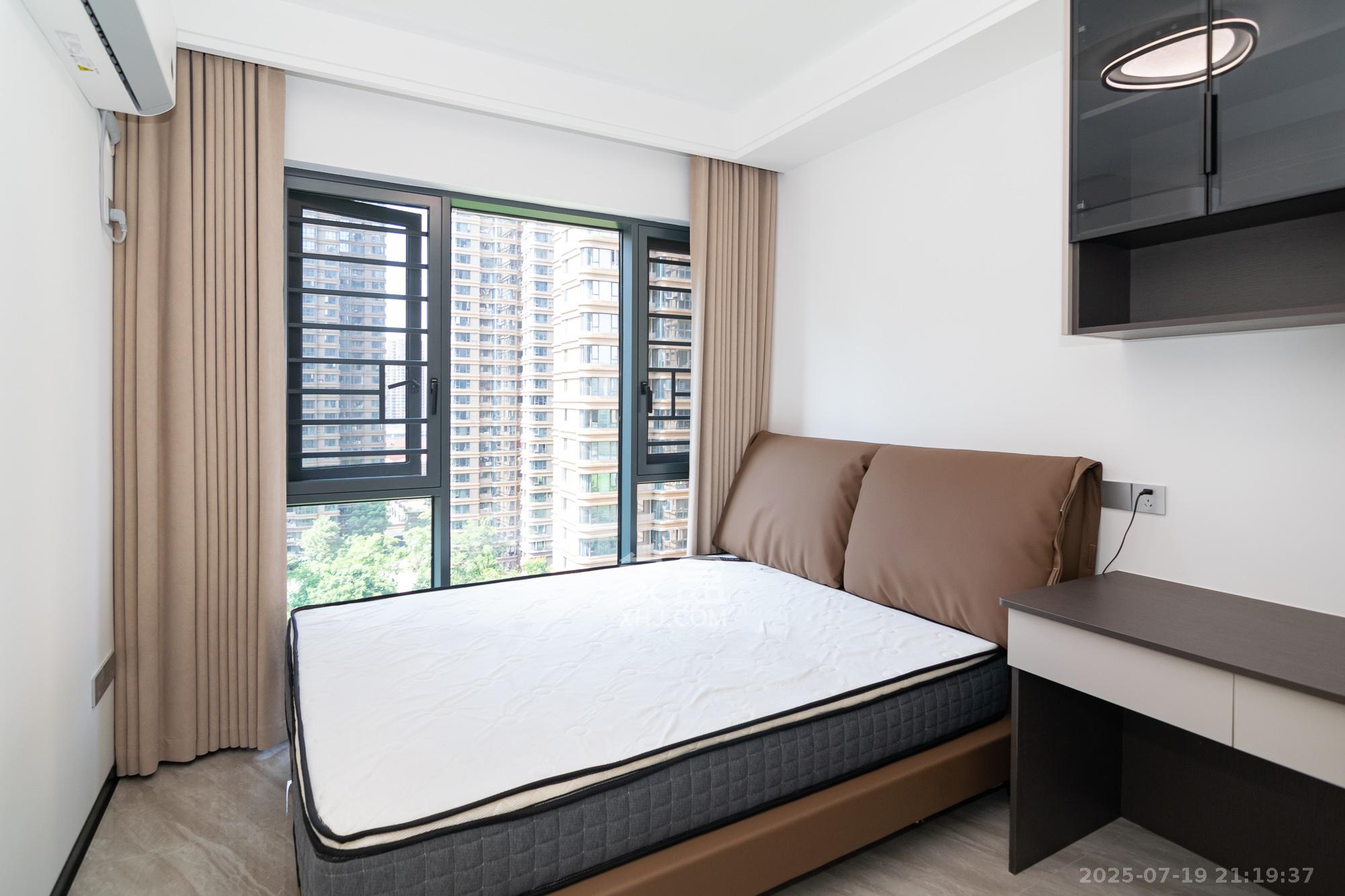 润和美郡(润和紫郡五期)  4室2厅2卫    135.0万 润和美郡(润和紫郡五期)  4室2厅2卫    135.0万卧室