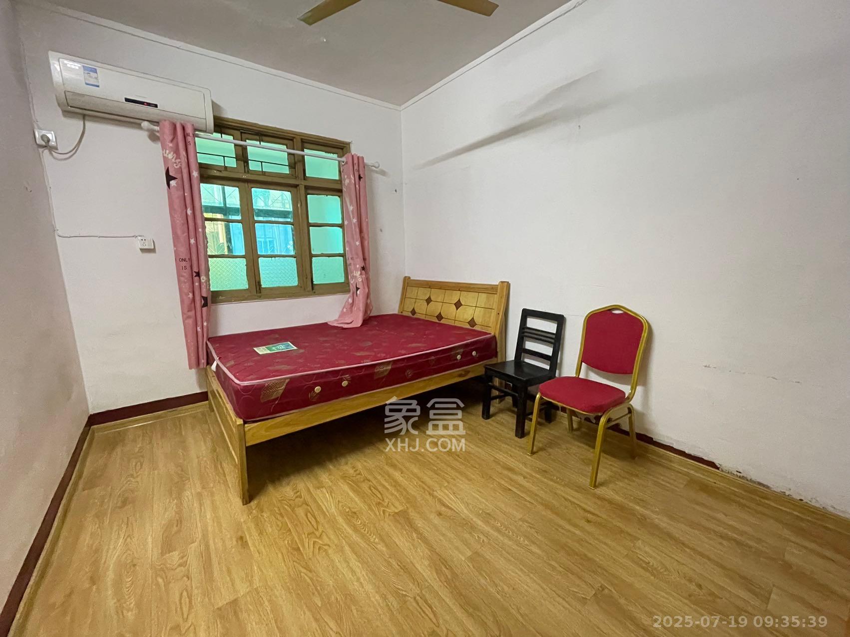 城北供电局宿舍  2室2厅1卫    1600.0元/月 城北供电局宿舍  2室2厅1卫    1600.0元/月室内图