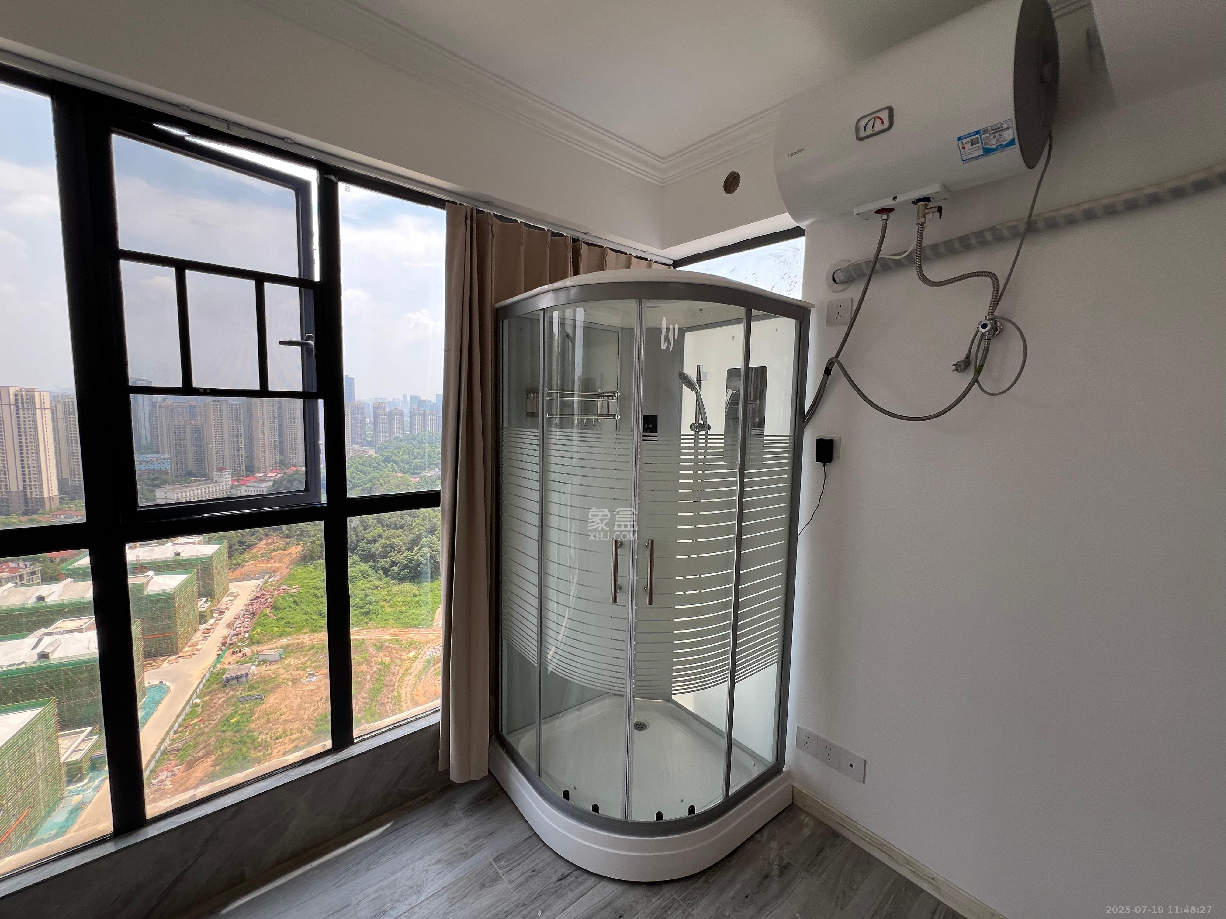 悦湖山 1室1厅1卫 1100.0元/月 悦湖山 1室1厅1卫 1100.0元/月室内图