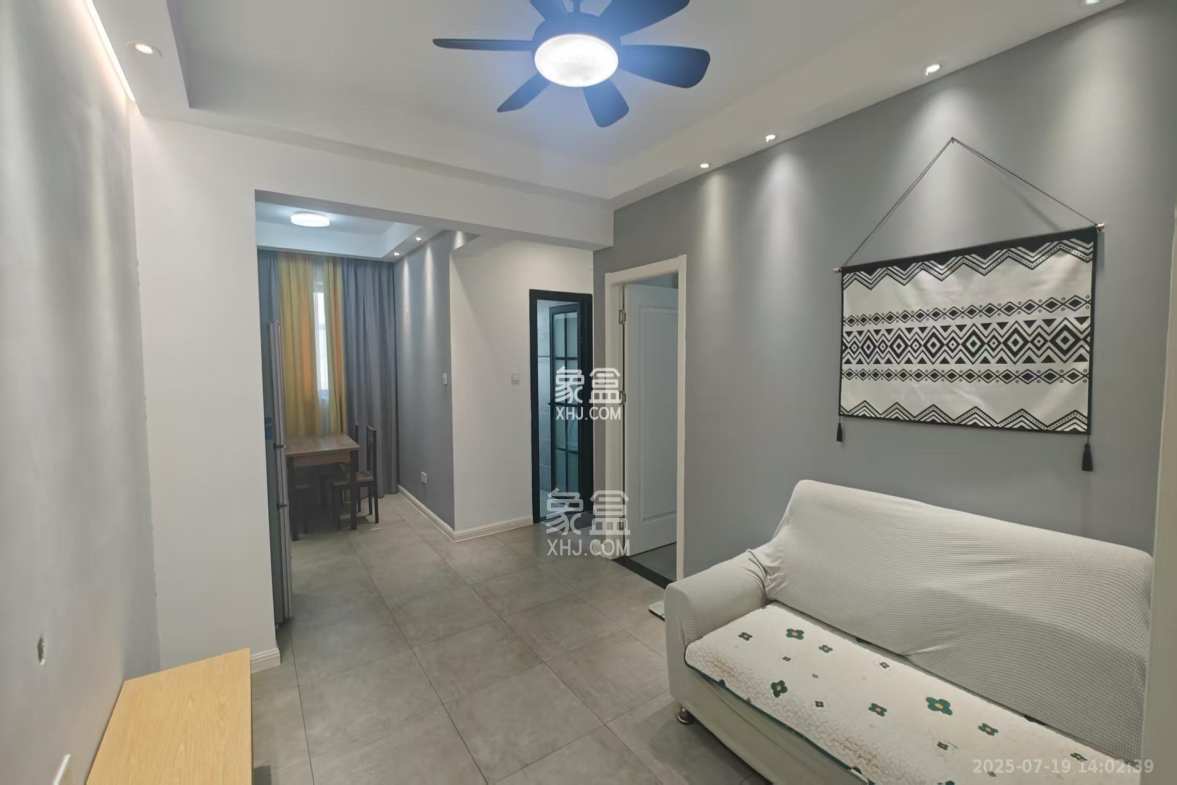 都市兰亭  2室1厅1卫    2300.0元/月 都市兰亭  2室1厅1卫    2300.0元/月室内图