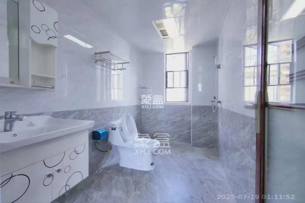 梅溪湖合能璞丽  3室2厅2卫    2700.0元/月 梅溪湖合能璞丽  3室2厅2卫    2700.0元/月室内图