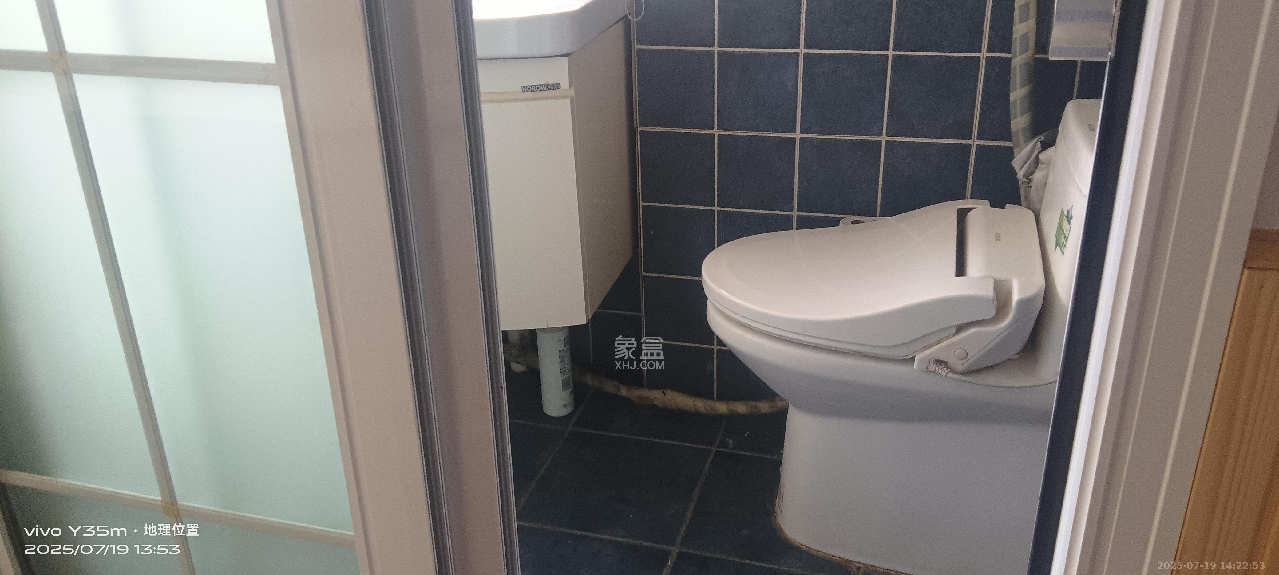 汇城花园 1室2厅2卫 1000.0元/月 汇城花园 1室2厅2卫 1000.0元/月室内图