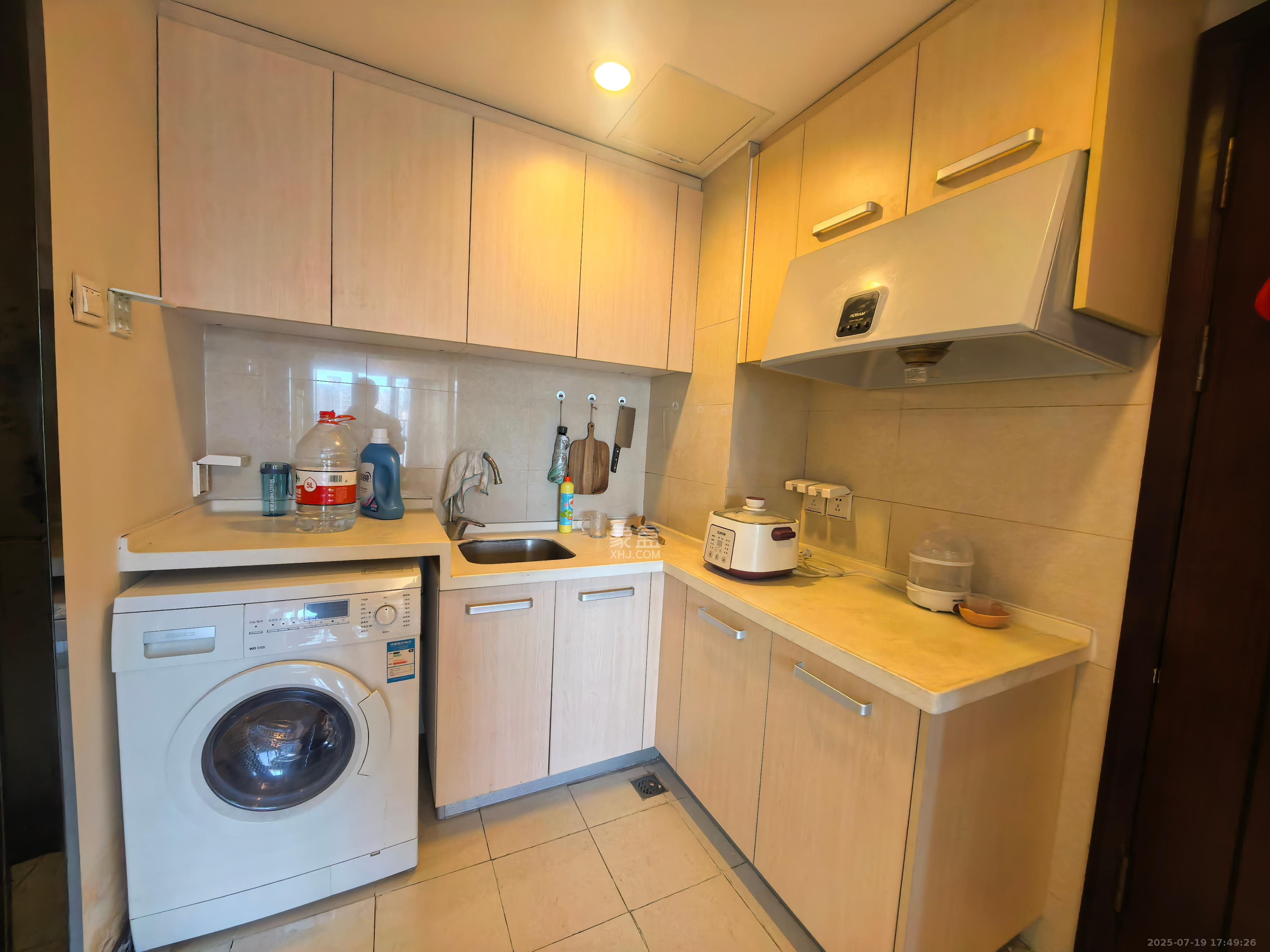 融科檀香山(融科紫檀、香山国际) 1室1厅1卫 1800.0元/月 融科檀香山(融科紫檀、香山国际) 1室1厅1卫 1800.0元/月室内图