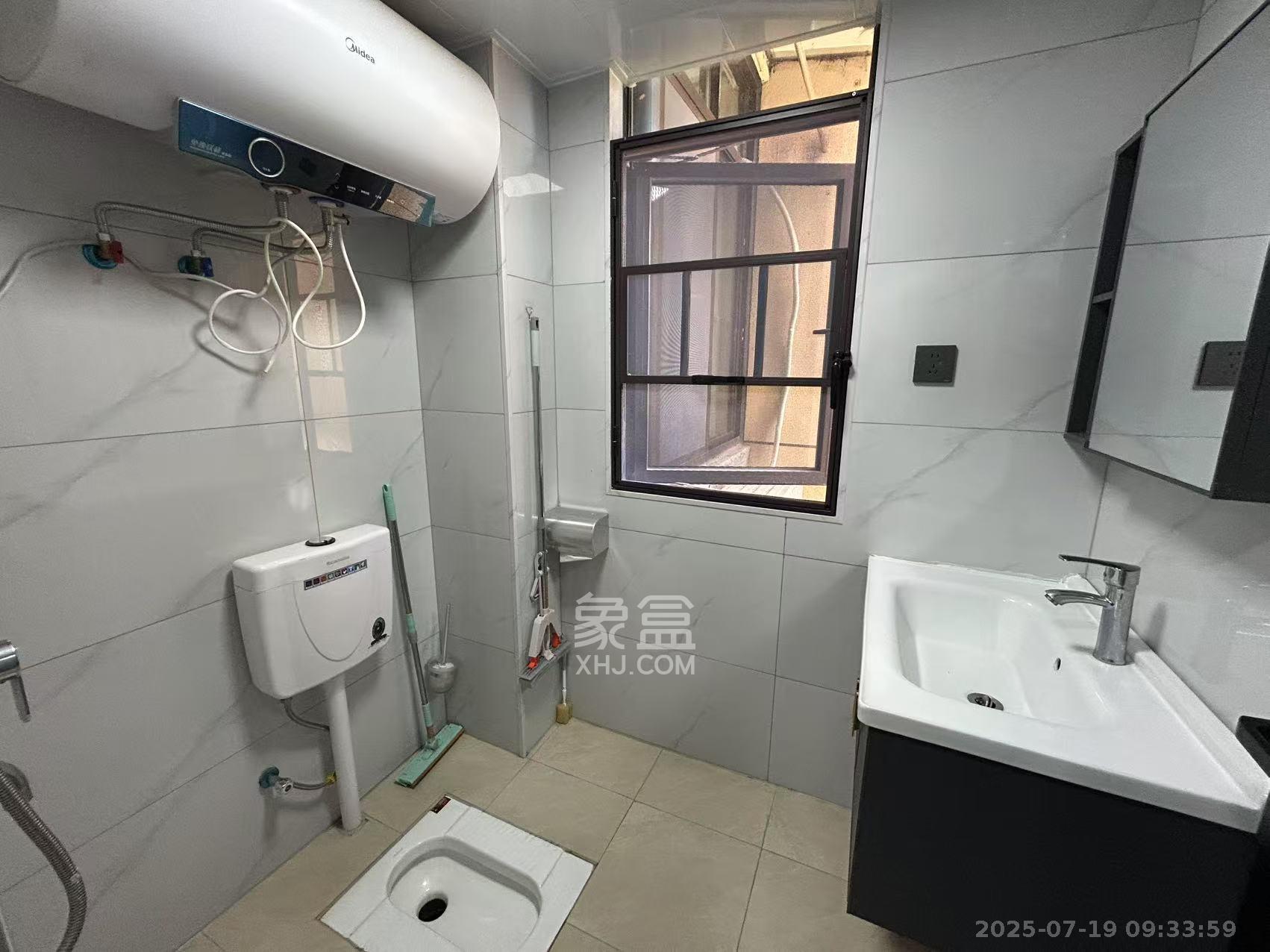 东宜新园  3室1厅1卫   1800.00元/月室内图