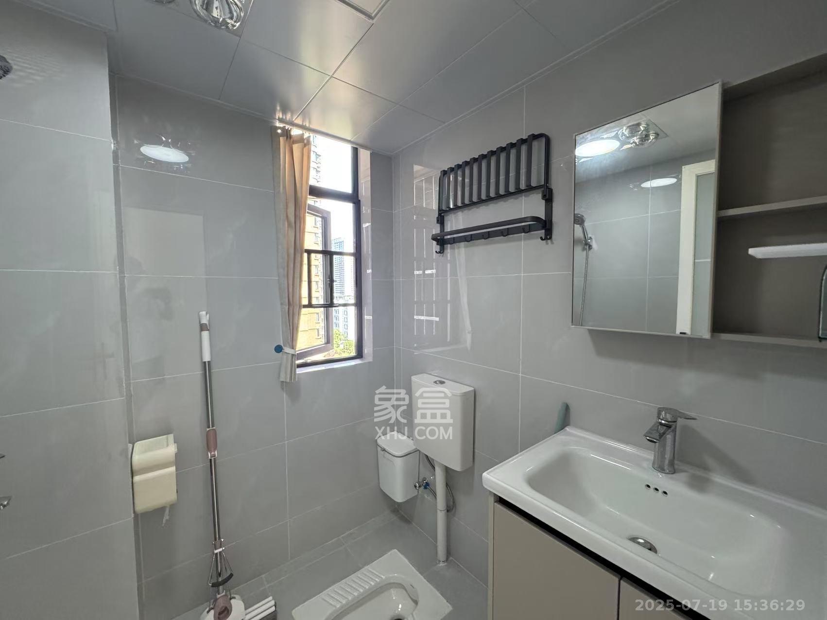 嘉雨兴园  2室1厅1卫    2800.0元/月 嘉雨兴园  2室1厅1卫    2800.0元/月室内图