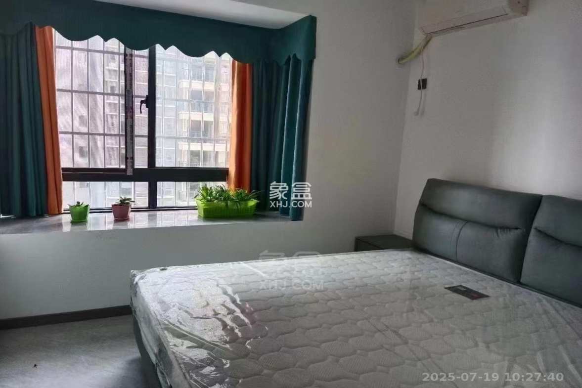 臻品仙岭居 3室2厅2卫 1800.0元/月 臻品仙岭居 3室2厅2卫 1800.0元/月室内图