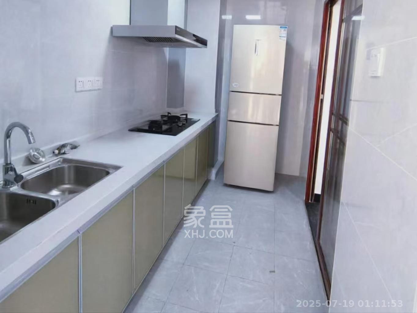 梅溪湖合能璞丽  3室2厅2卫   2700.00元/月室内图